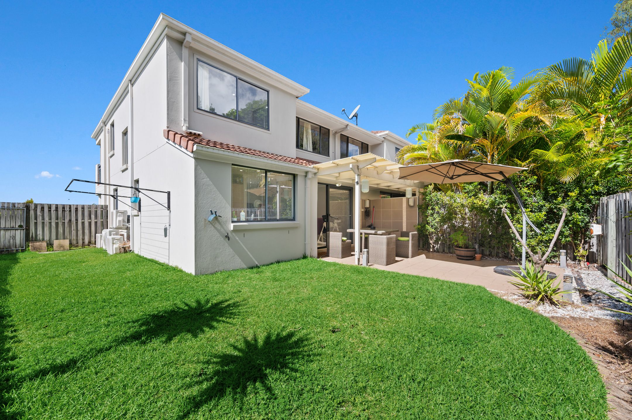 16/1 Hervey Street, Pacific Pines, QLD 4211