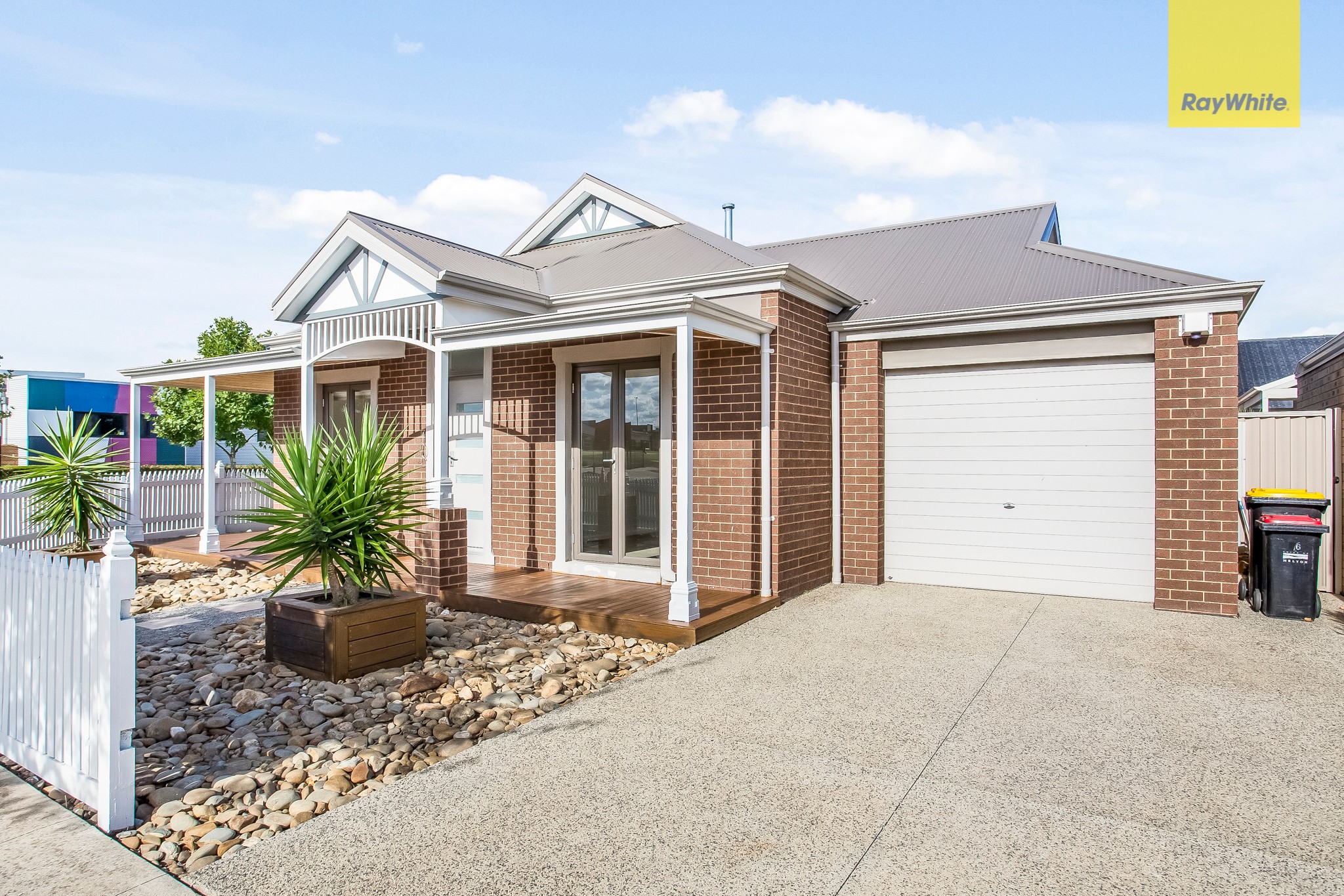 16 Verdon Avenue, Caroline Springs, VIC 3023