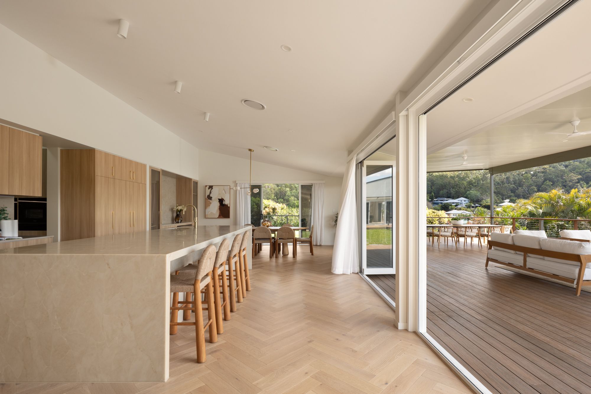 15 Cambridge Close, The Gap, QLD 4061