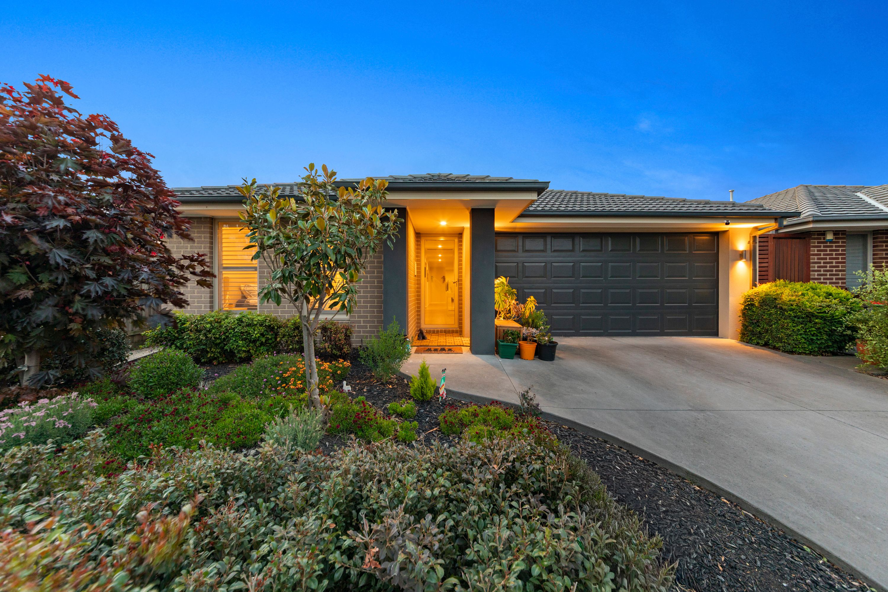 10 Gatsby Drive, Officer VIC 3809