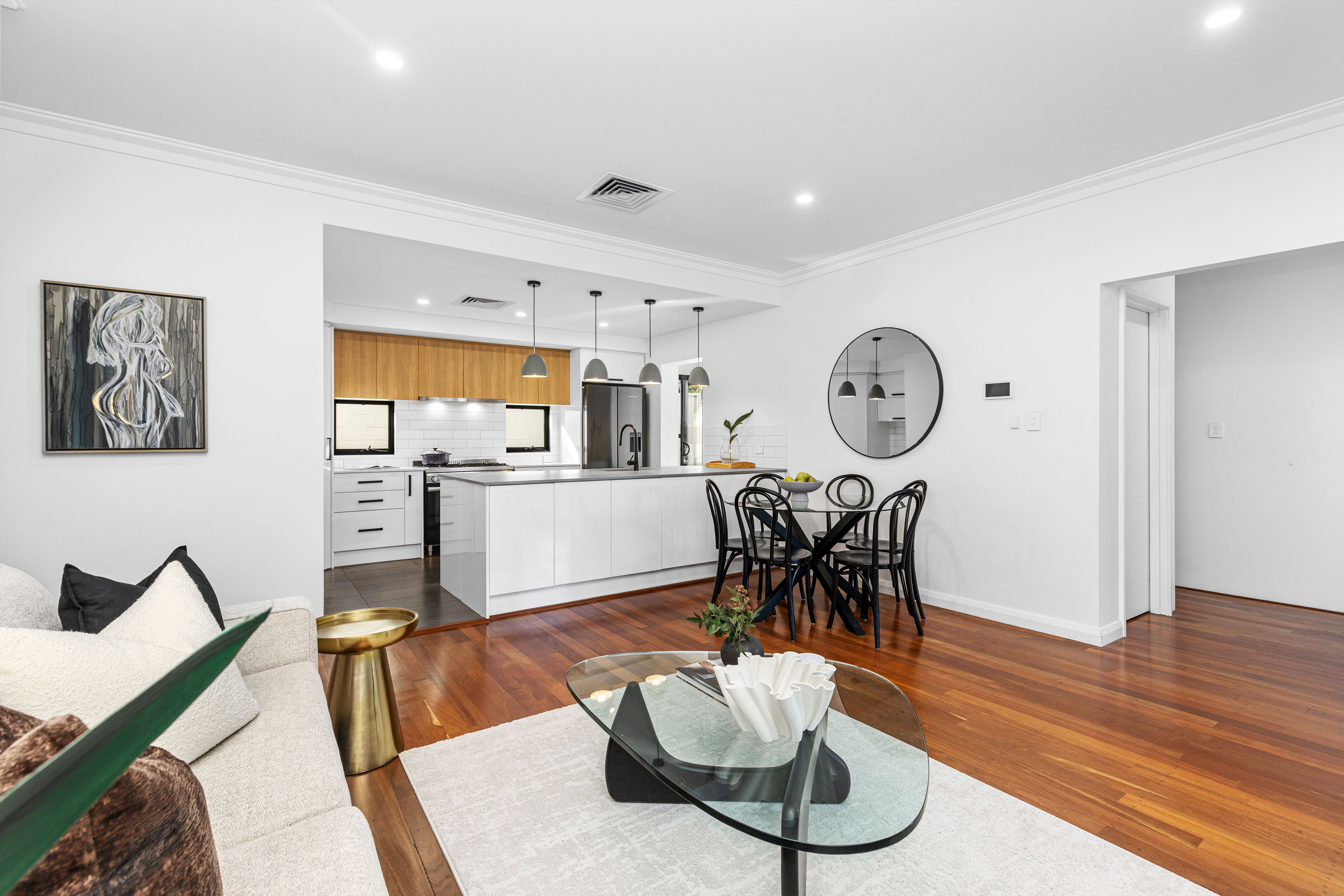 11 Bartlett Crescent — photo 10 of 30