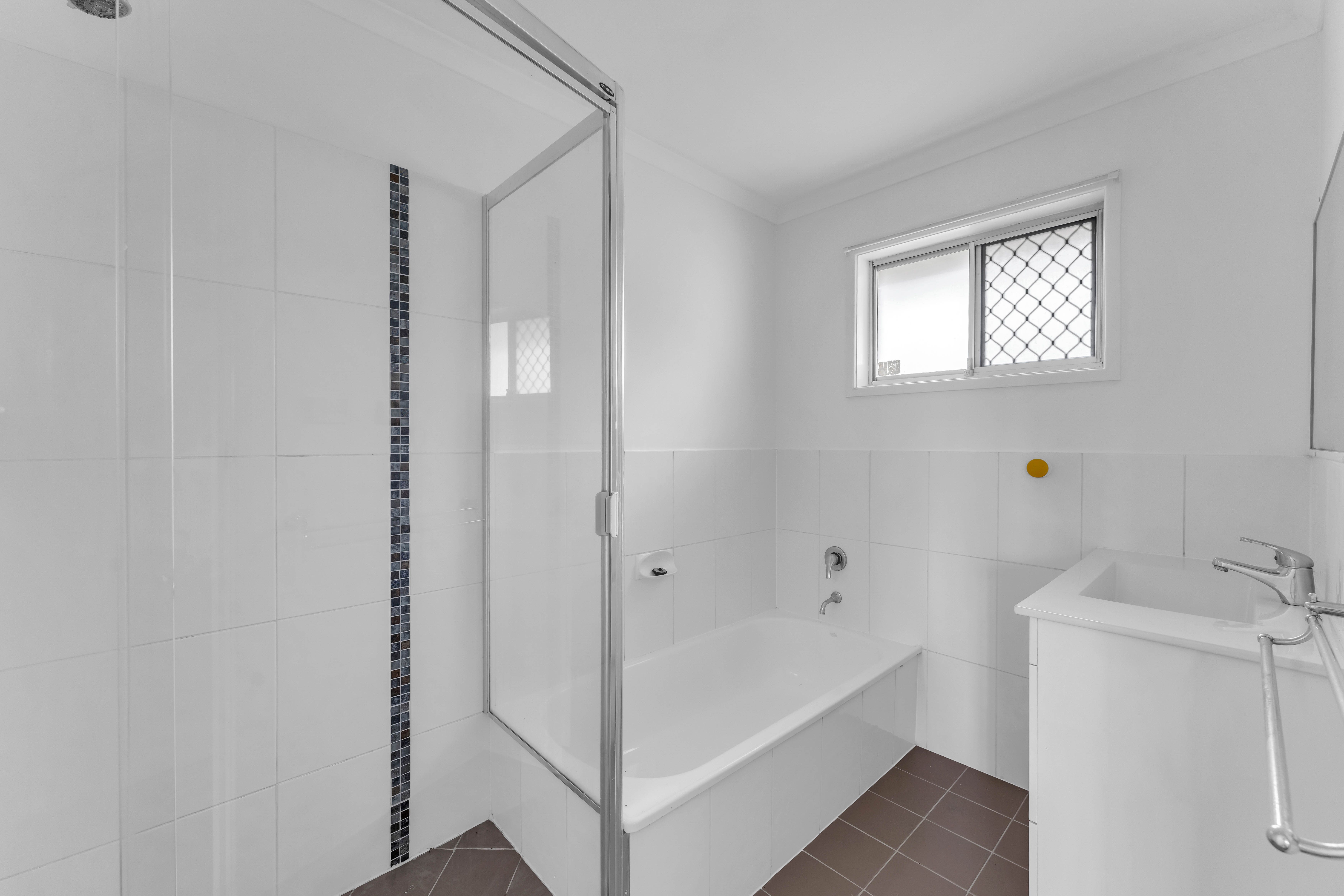 20 Eleanor Avenue — photo 9 of 12