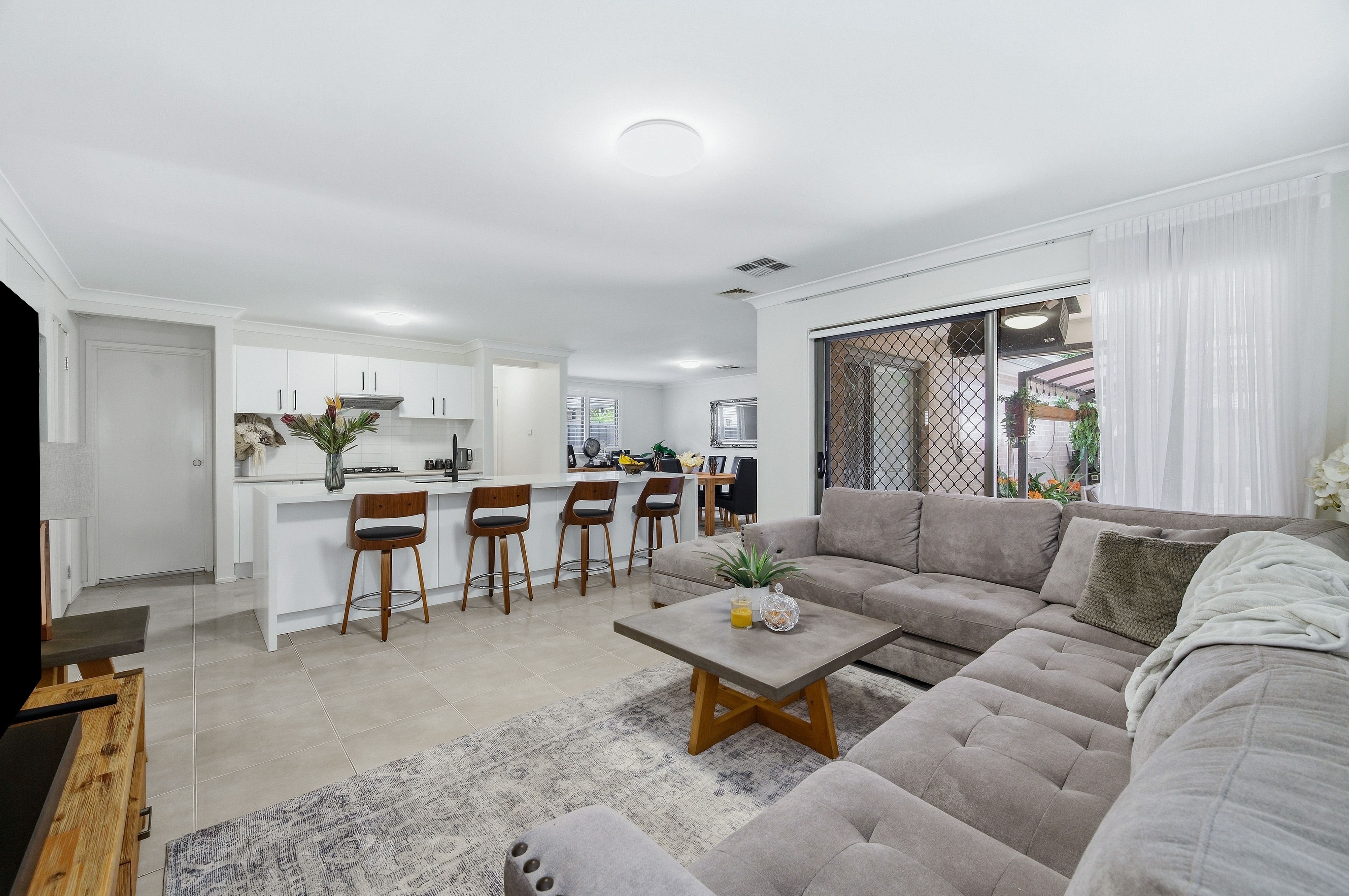 5 Darling Crescent — photo 3 of 14