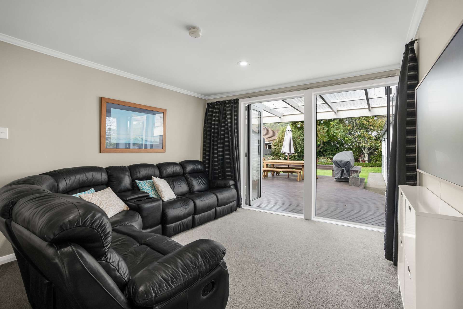 140 Waiwhetu Road photo 7