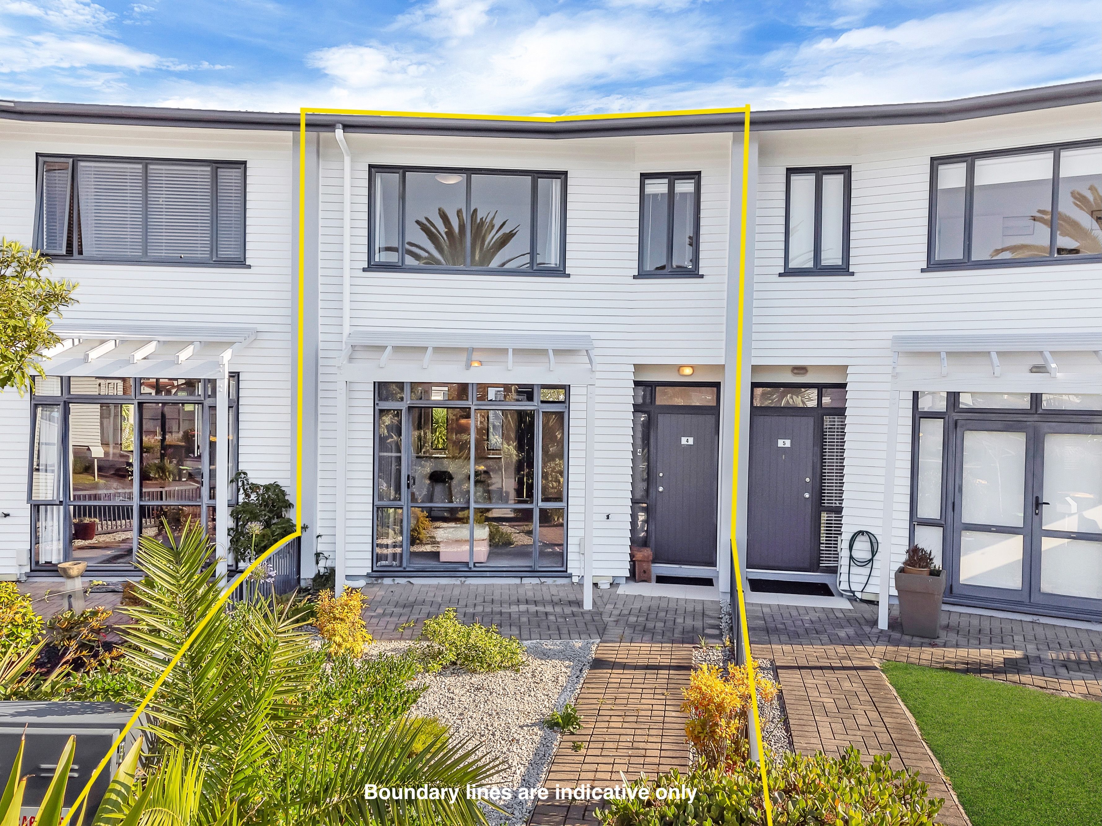4/2 Armoy Drive, East Tamaki, Manukau City