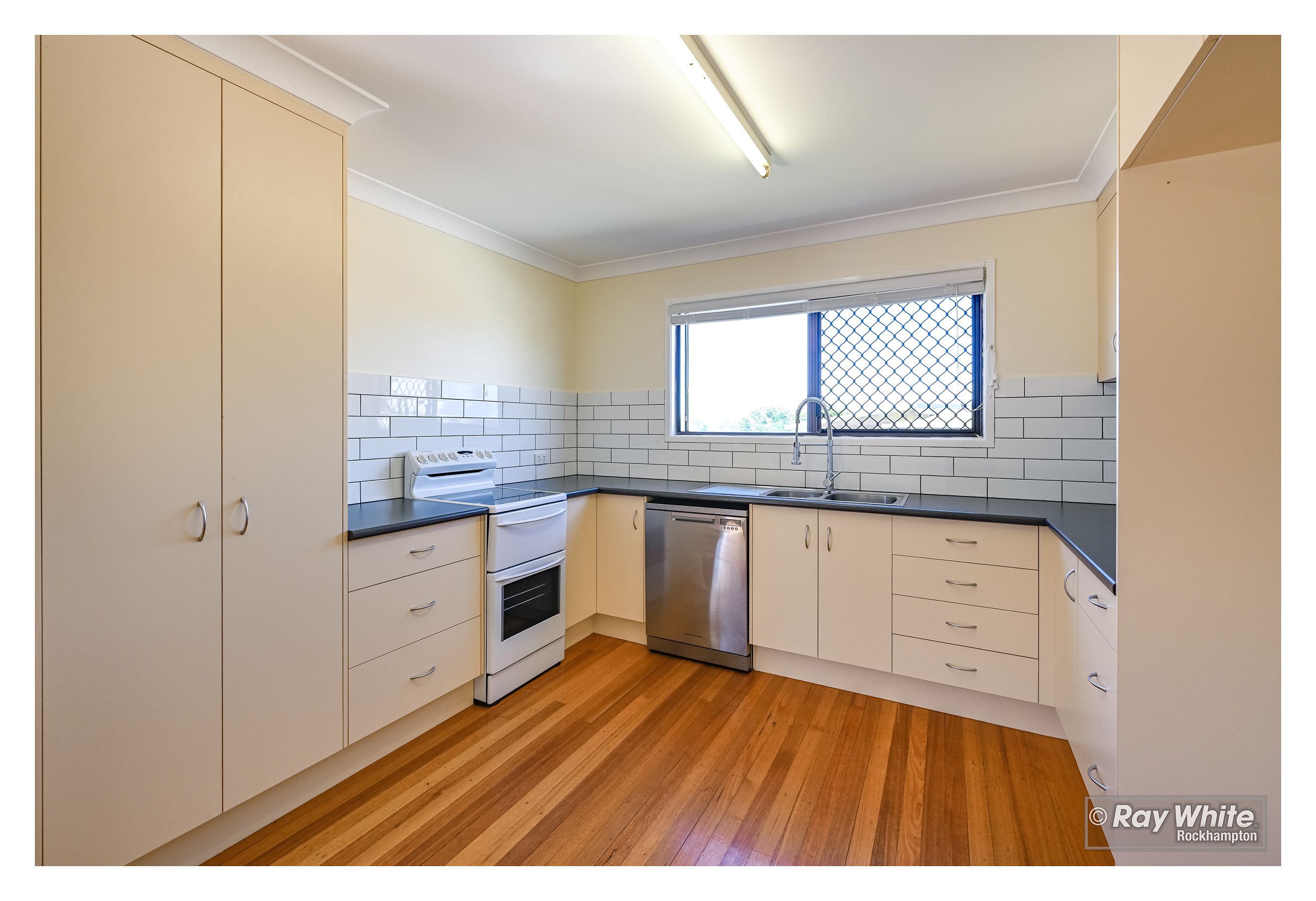 6 Sunrise Crescent, Gracemere, QLD 4702