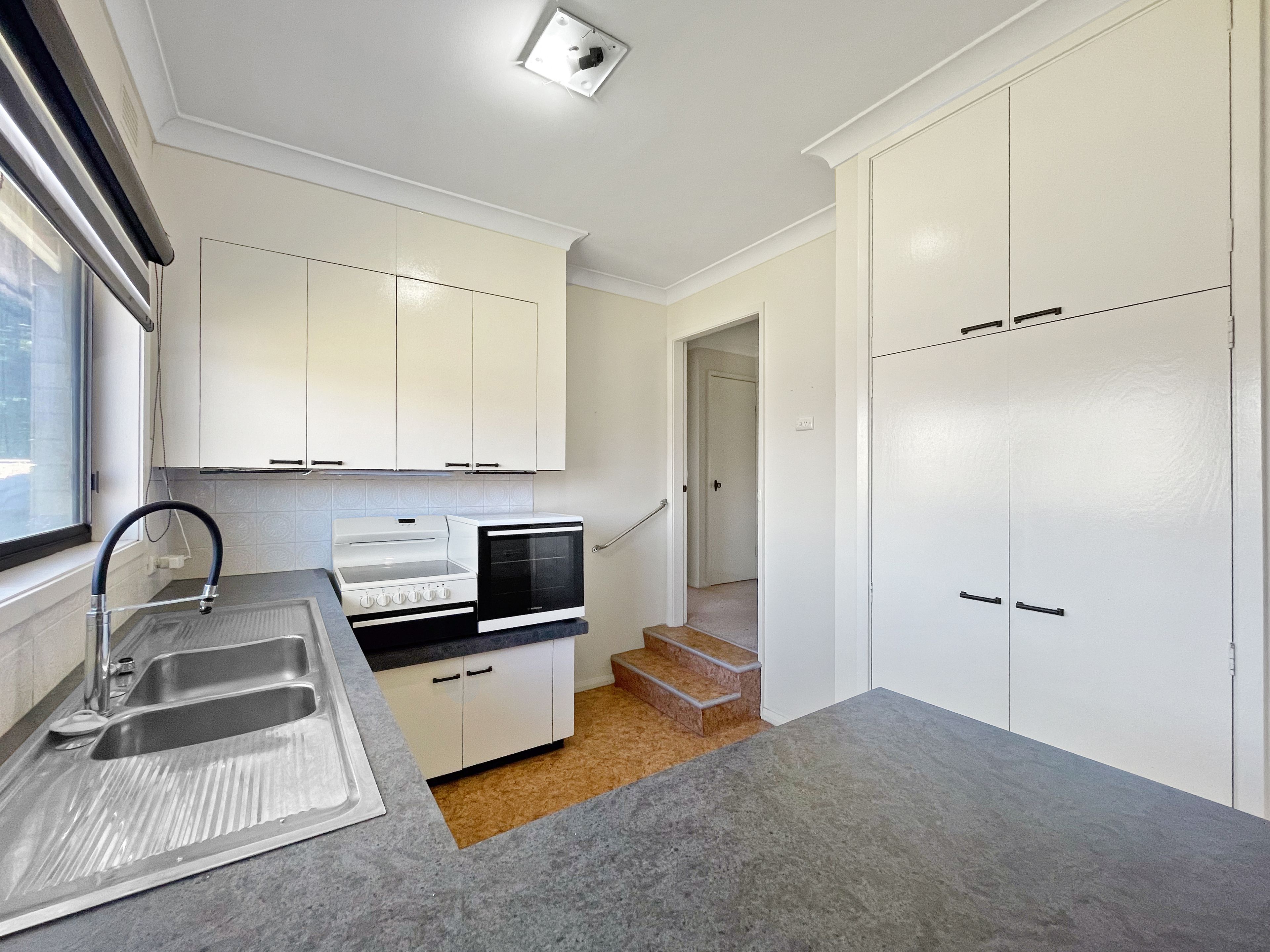 415 Wheelers Lane — photo 10 of 11