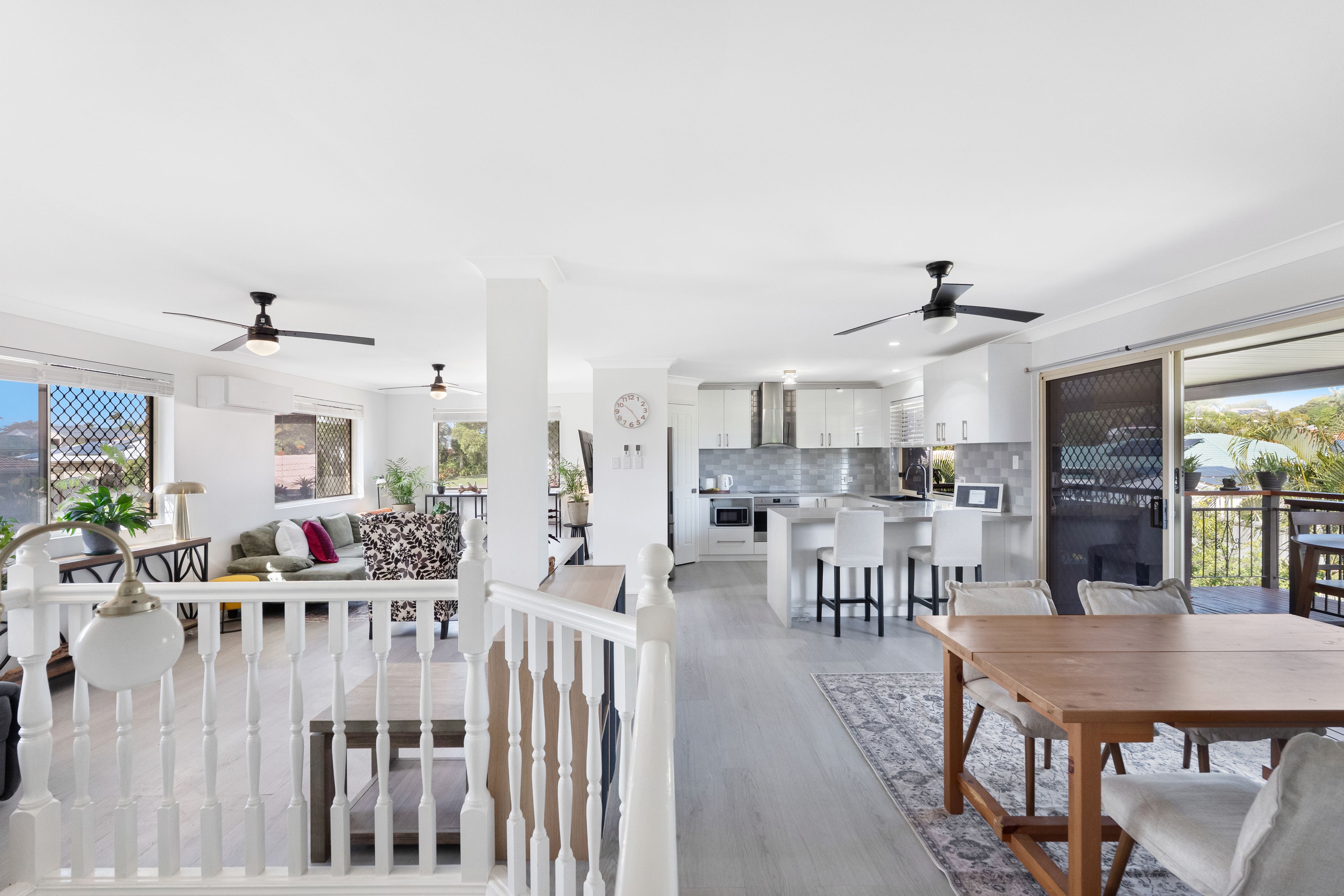 11 Mackerel Street, Sandstone Point, QLD 4511
