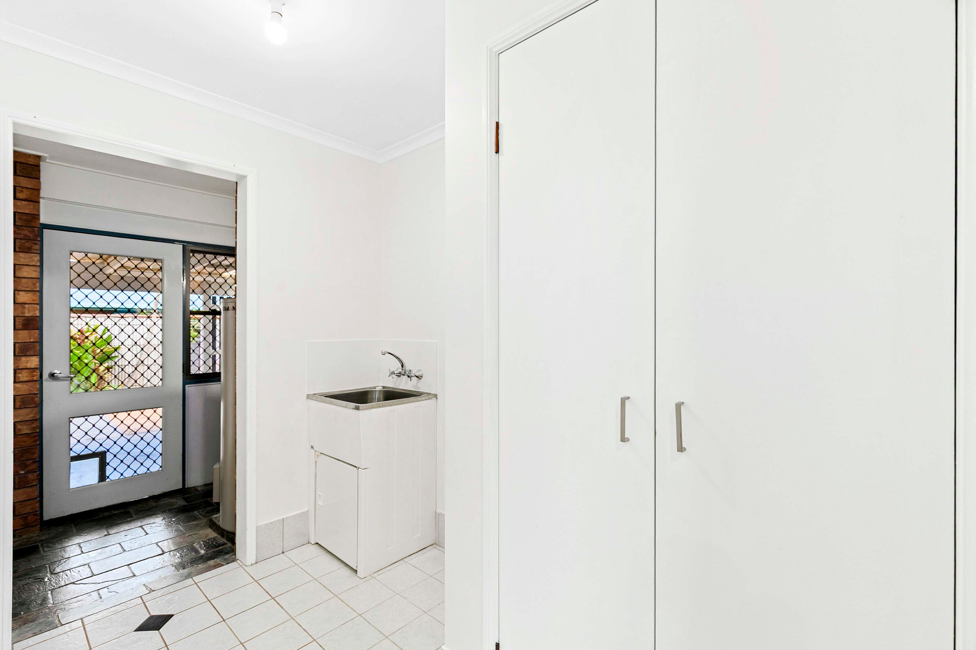 6 Jacklin Close — photo 17 of 25