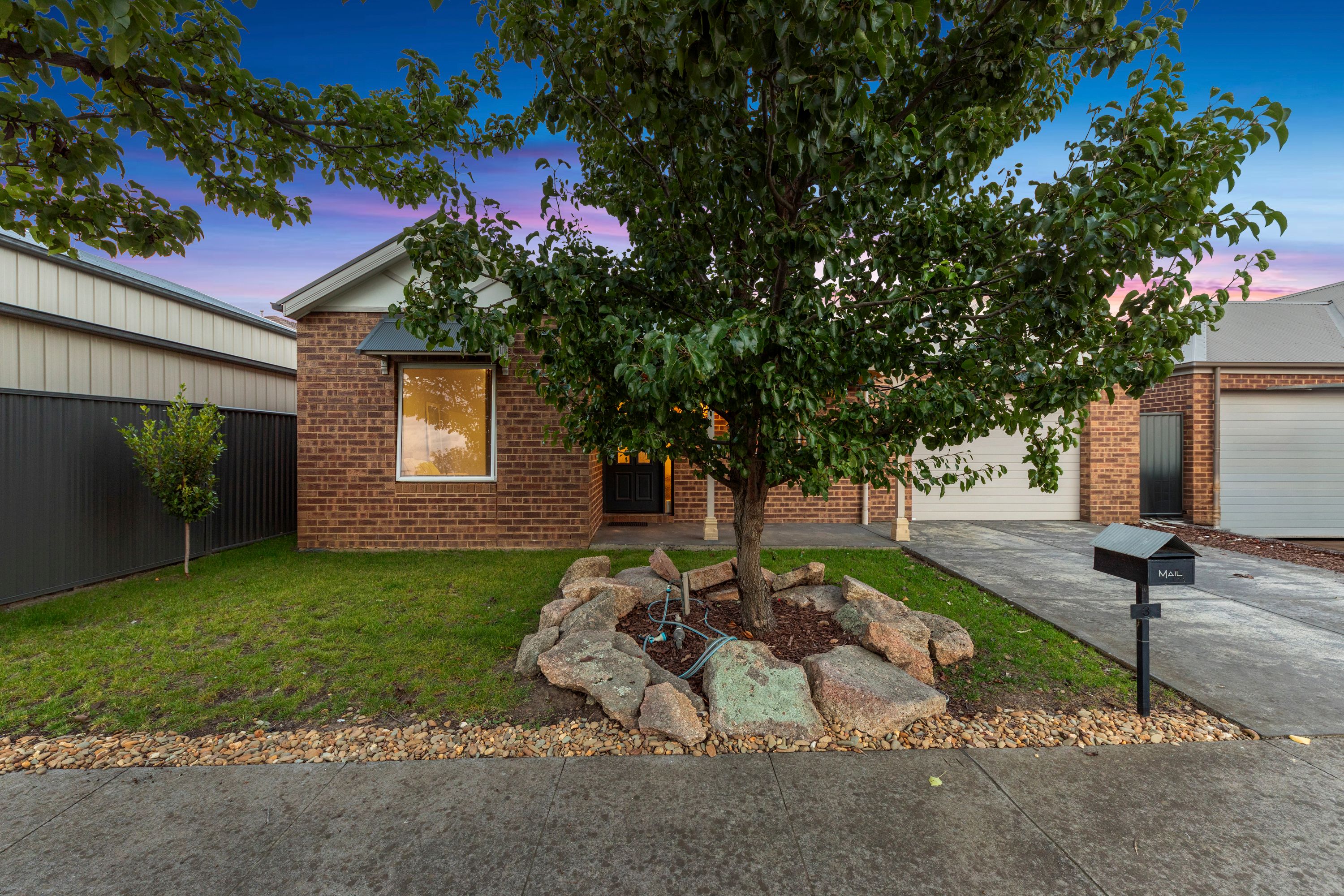 3 Sinclair Walk, Pakenham, VIC 3810