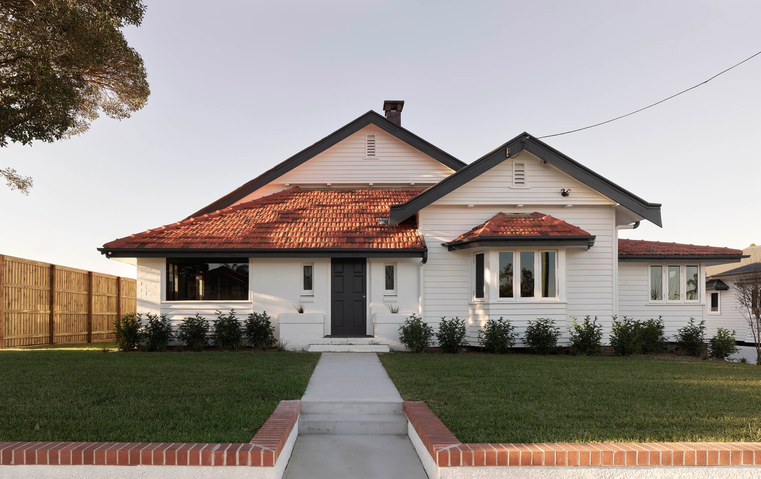 1018 Logan Road, Holland Park West, QLD 4121