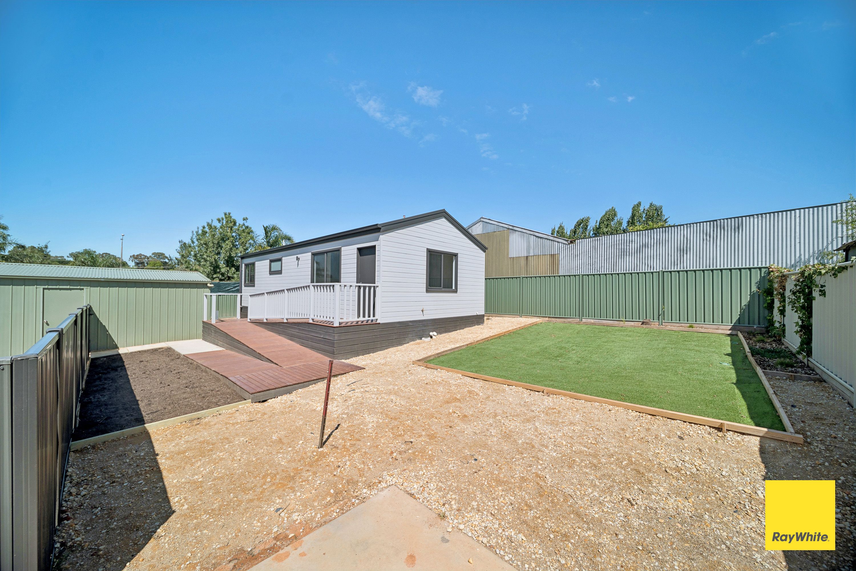 1B Pilcher Street, Strathdale, VIC 3550