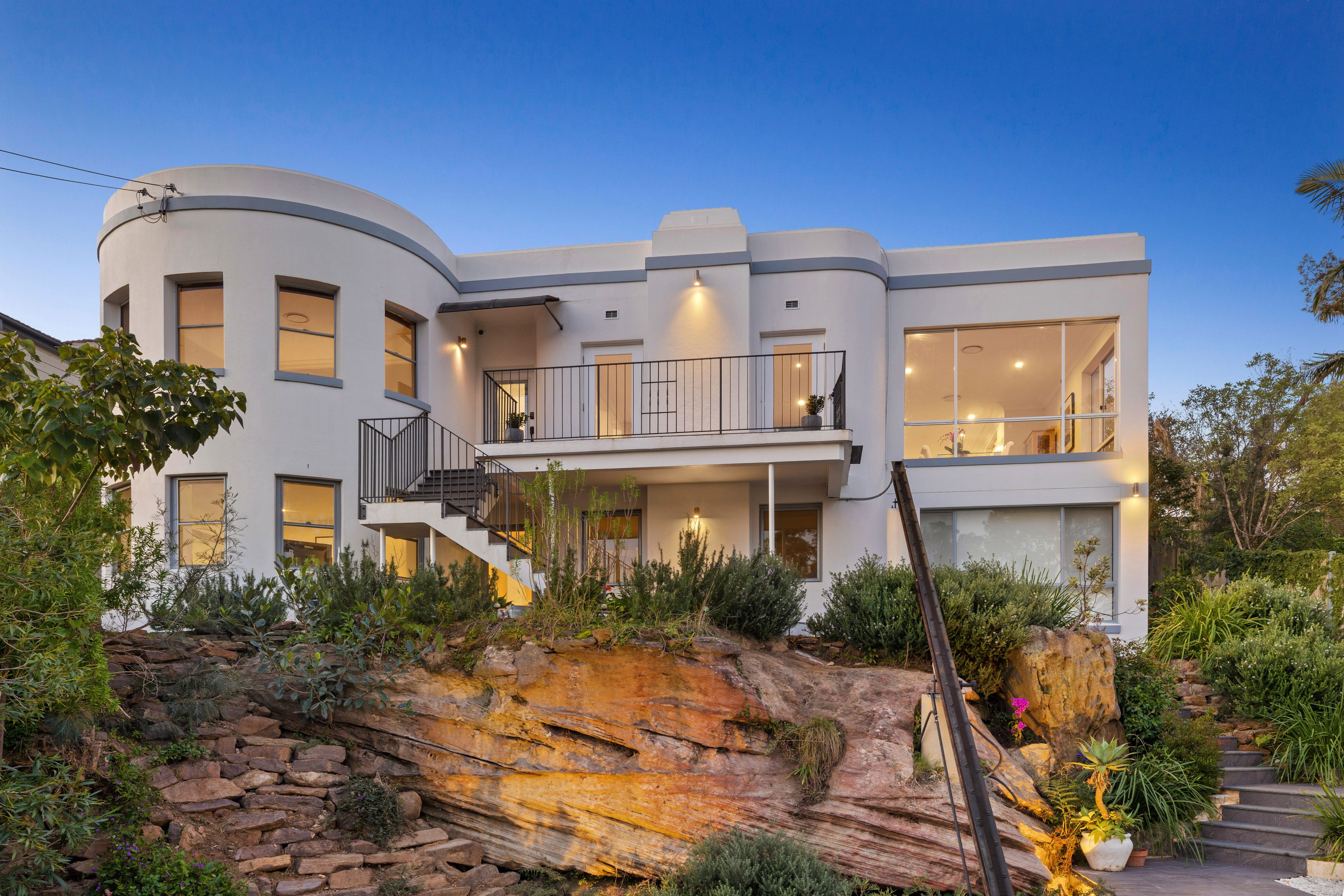 25 The Rampart, Castlecrag, NSW 2068