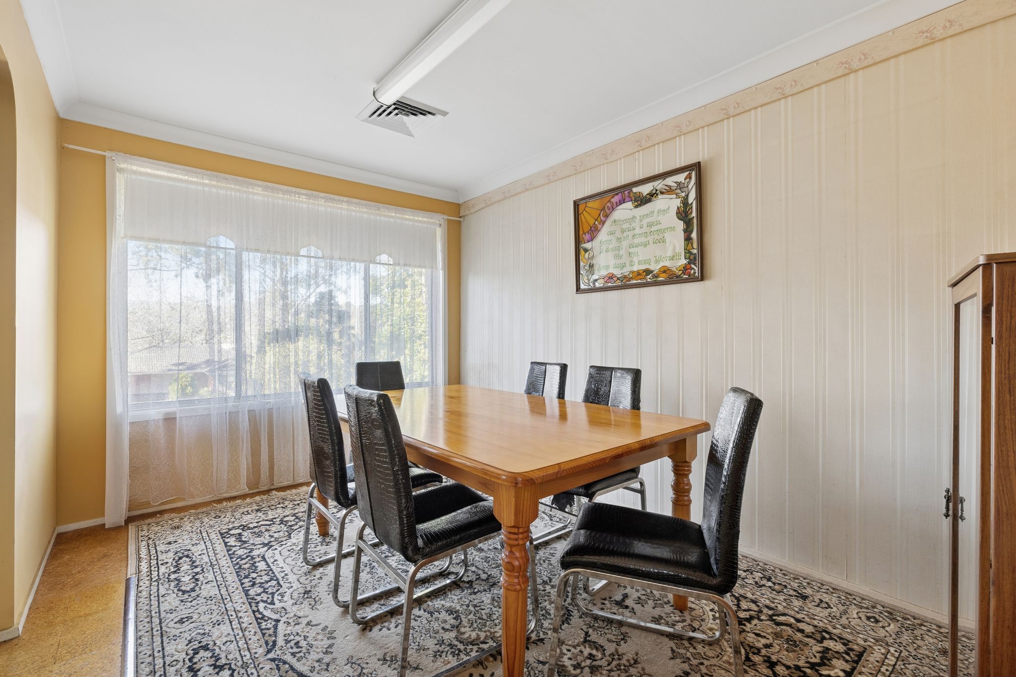 12 McDougall Avenue — photo 3 of 17