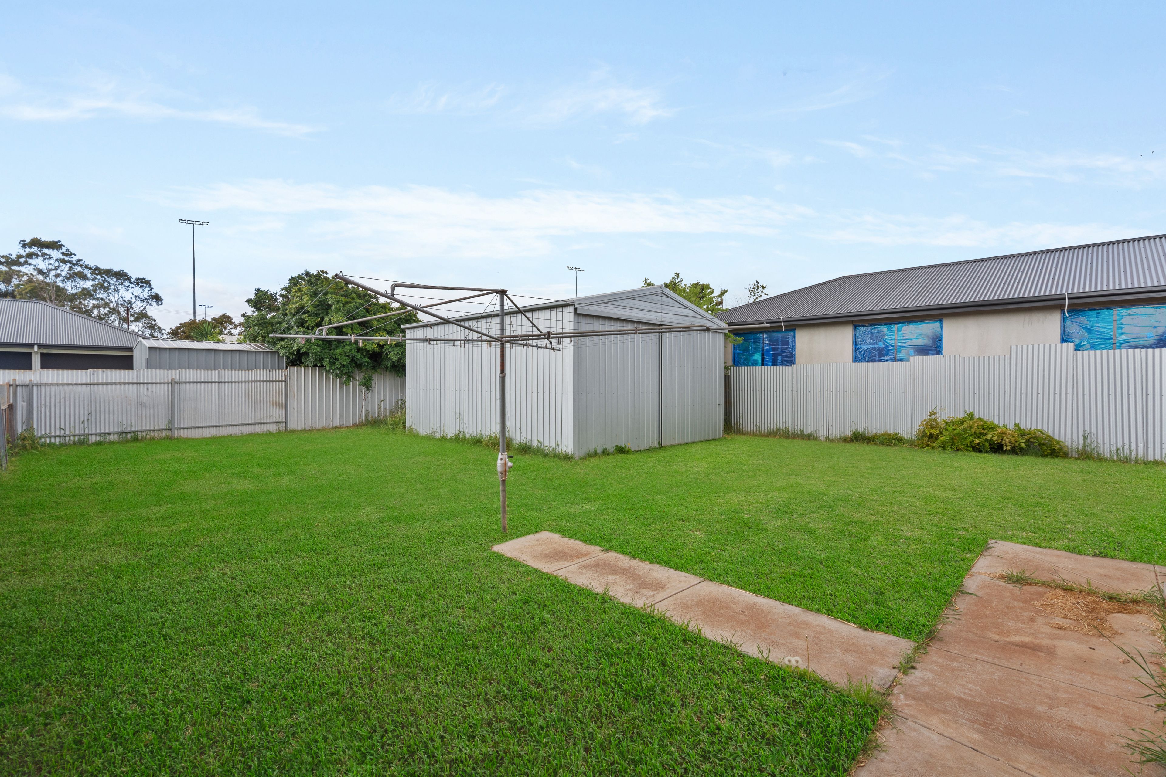 16 Melbury Street — photo 11 of 13