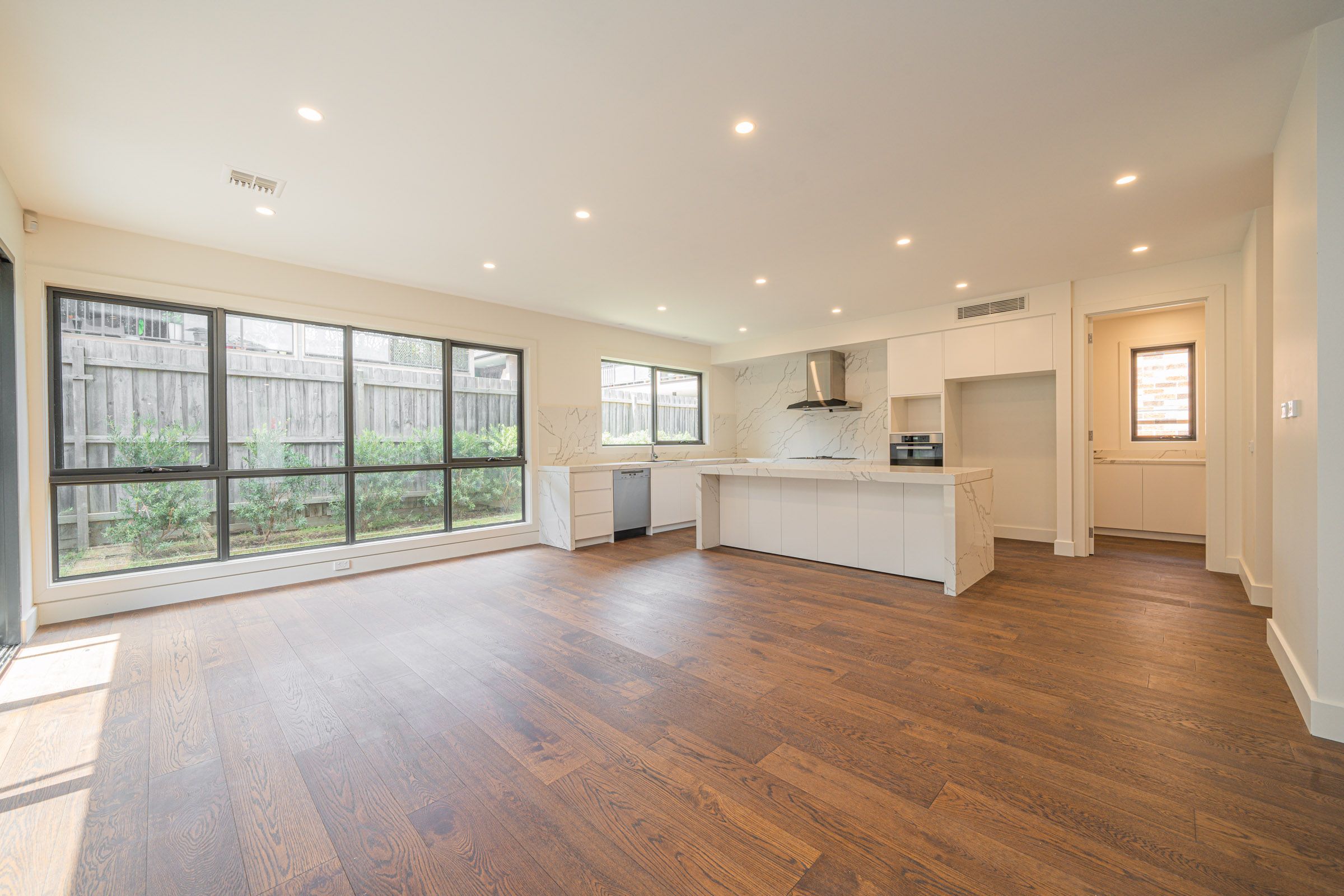 2/26 Dundee Avenue, Chadstone, VIC 3148