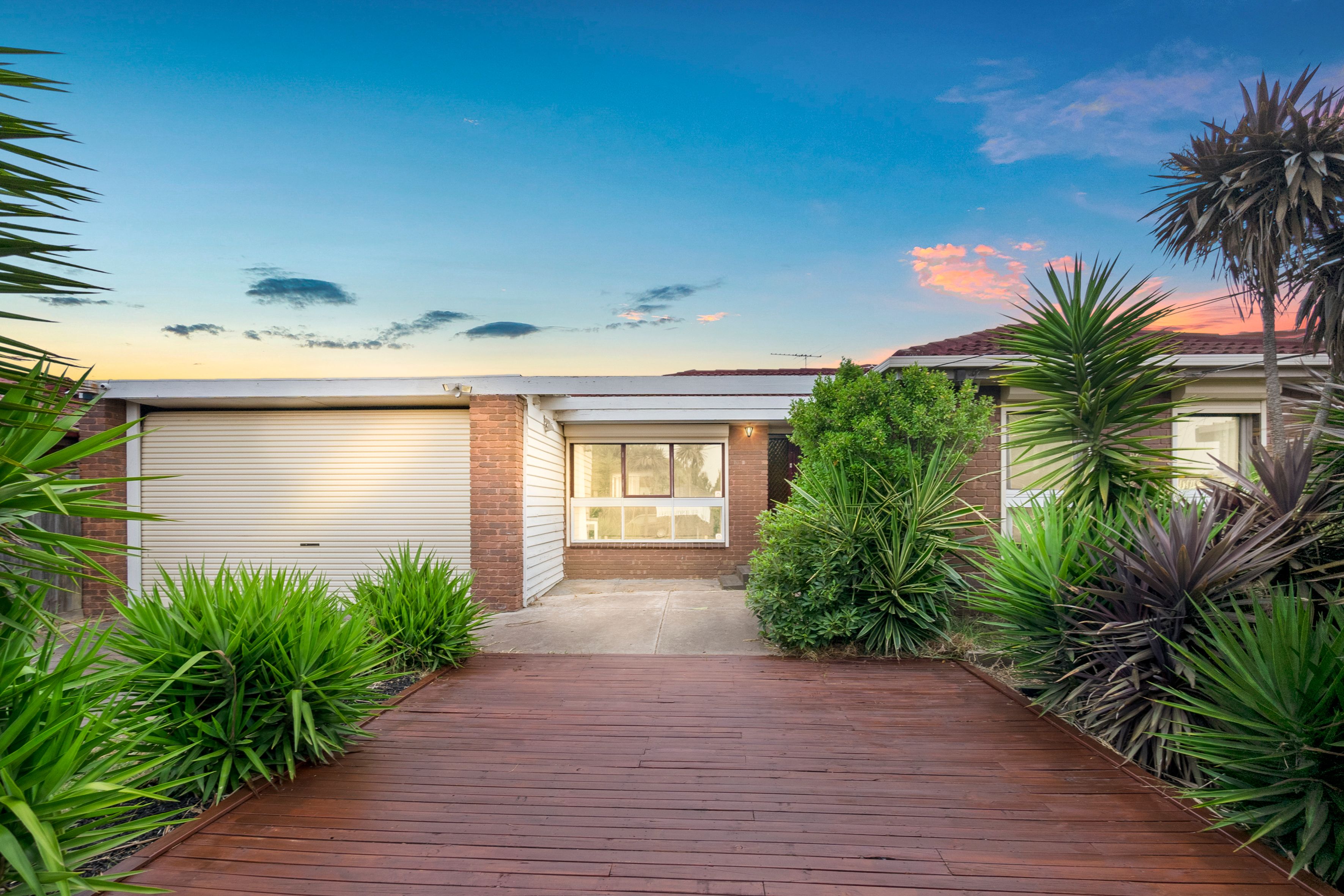15 Lansell Road, Wyndham Vale VIC 3024