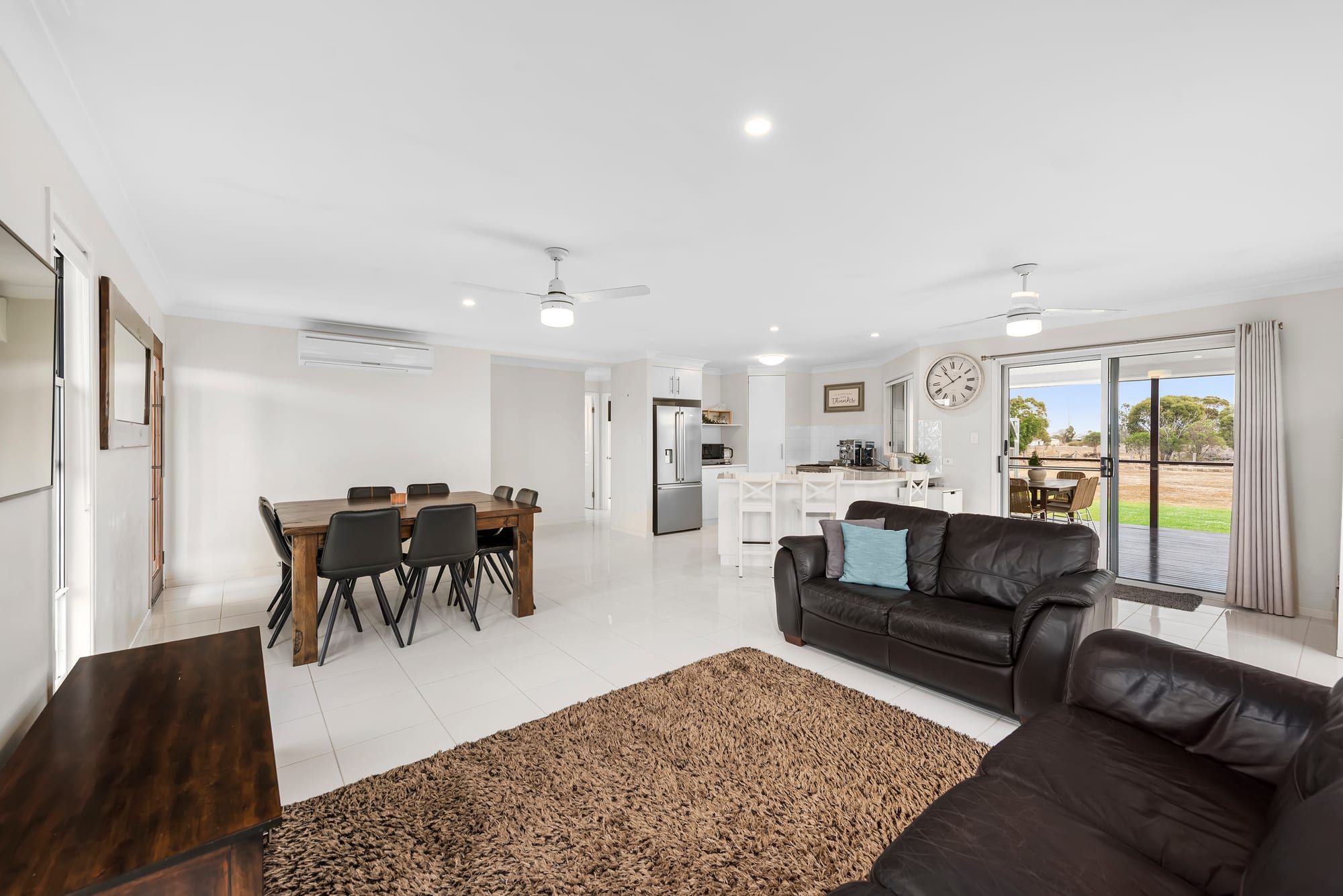 21 James Cook Drive — photo 3 of 17