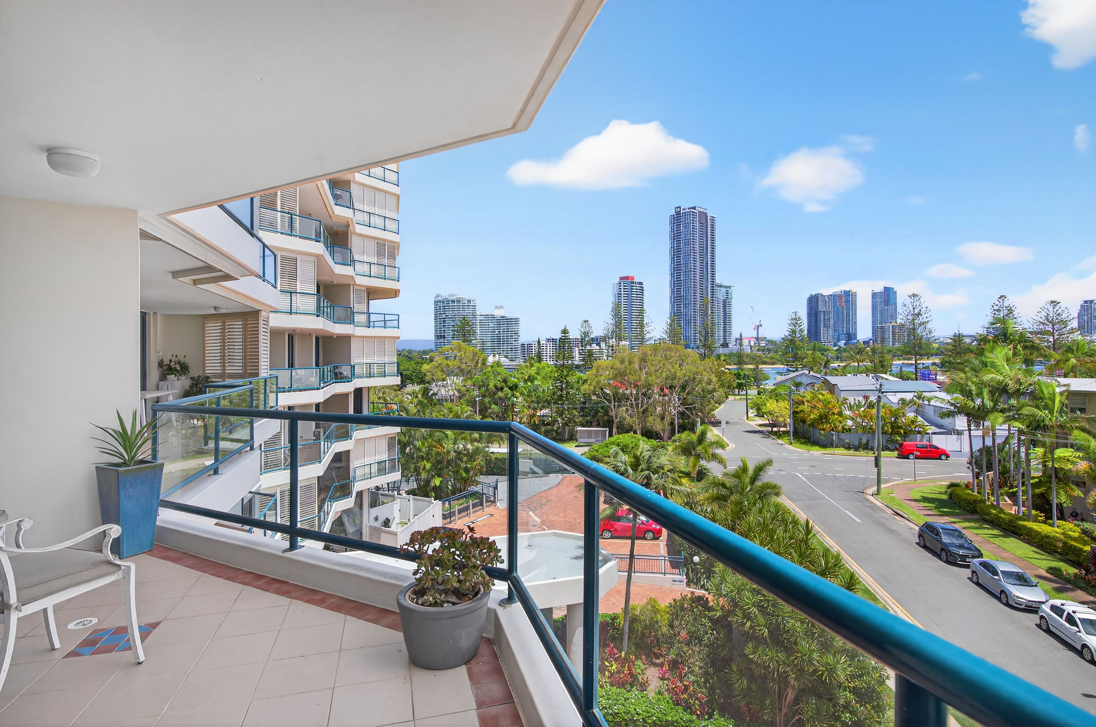 13/22 Montgomery Avenue, Main Beach, QLD 4217