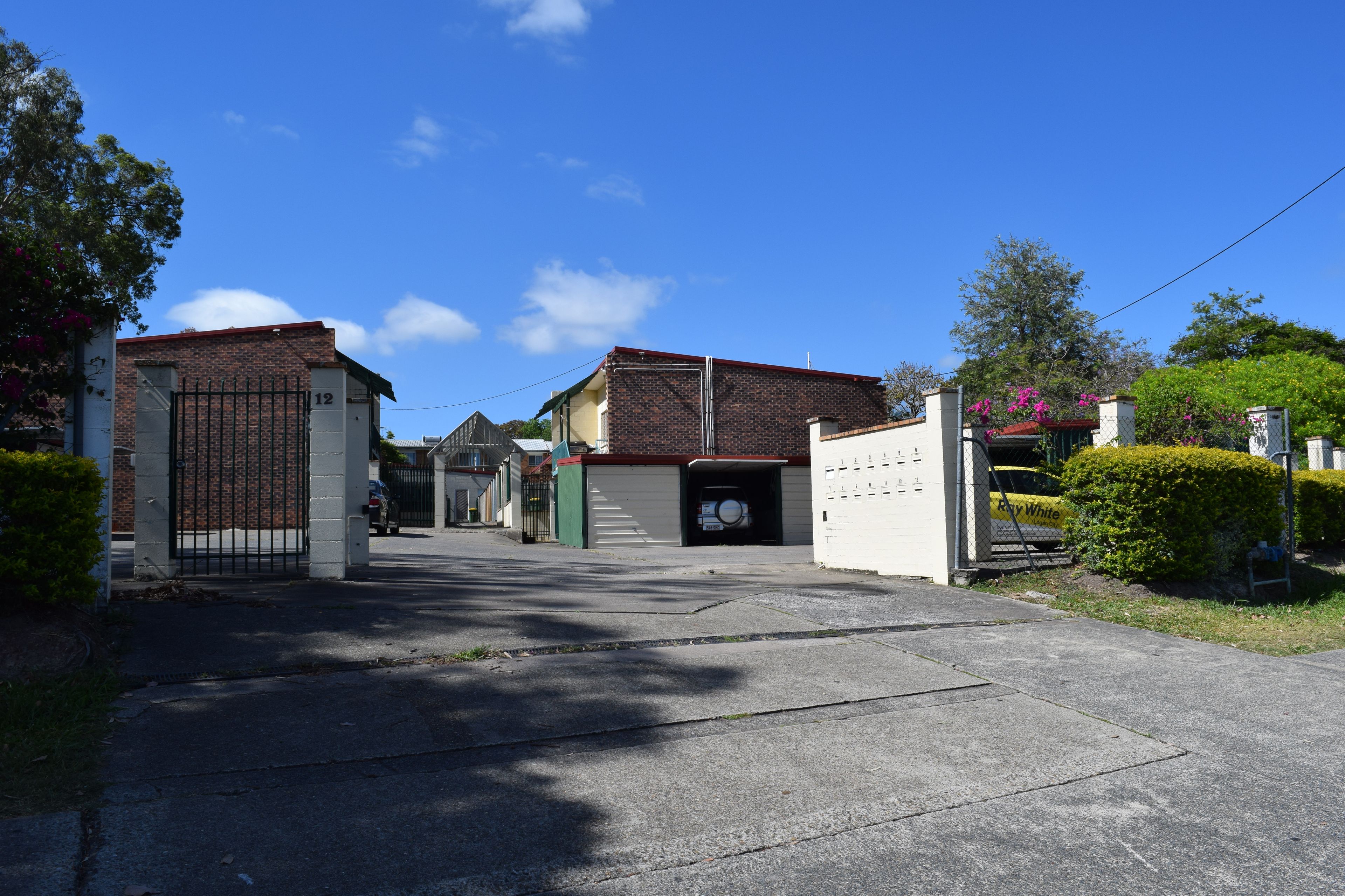 12/12 Defiance Road, Logan Central, QLD 4114