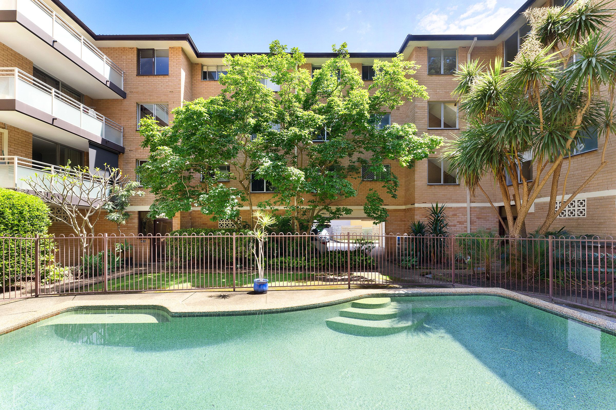 15/1C Kooringa Road — photo 8 of 9