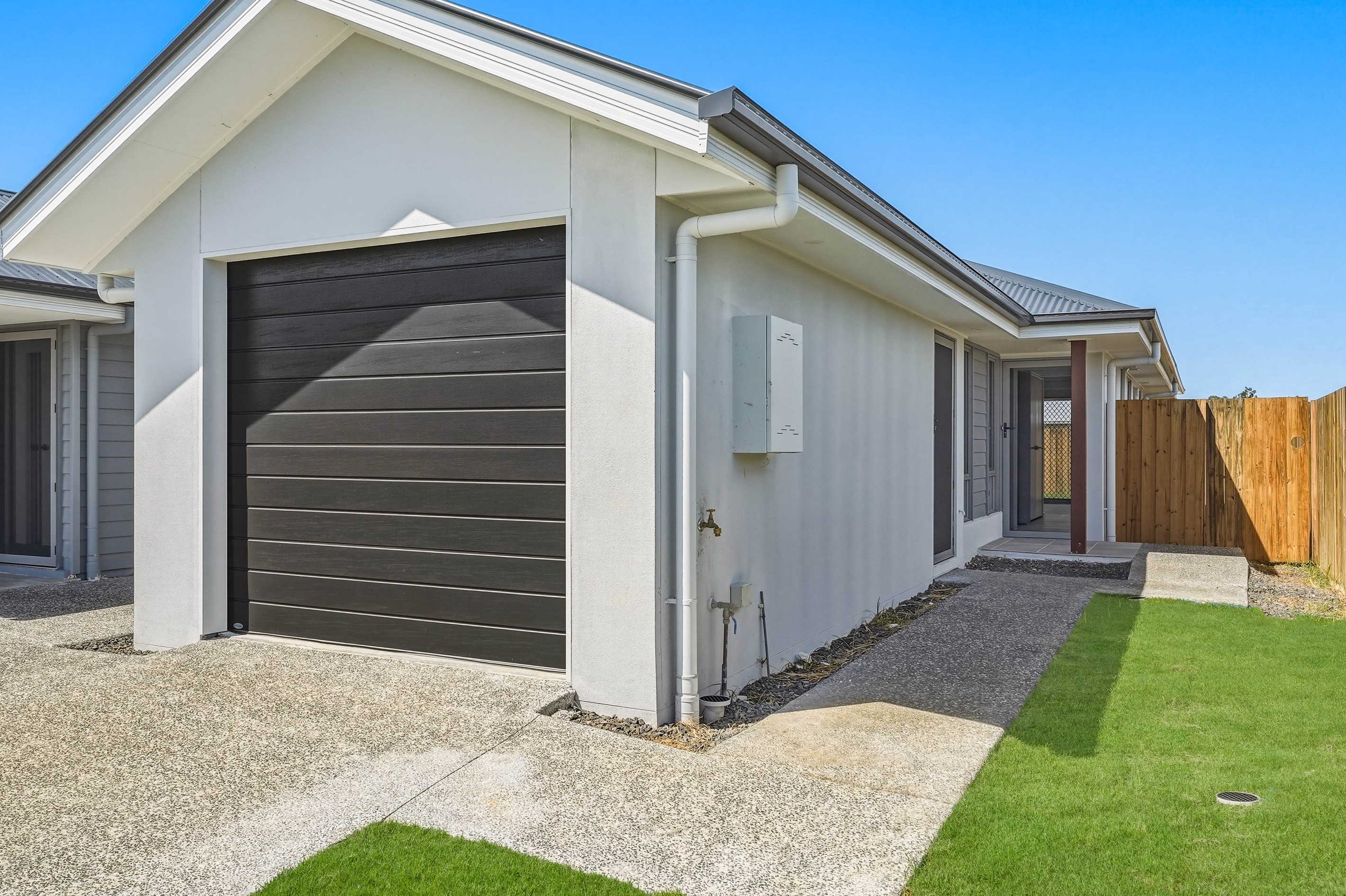 2/15 Merlot Court, Logan Reserve, QLD 4133