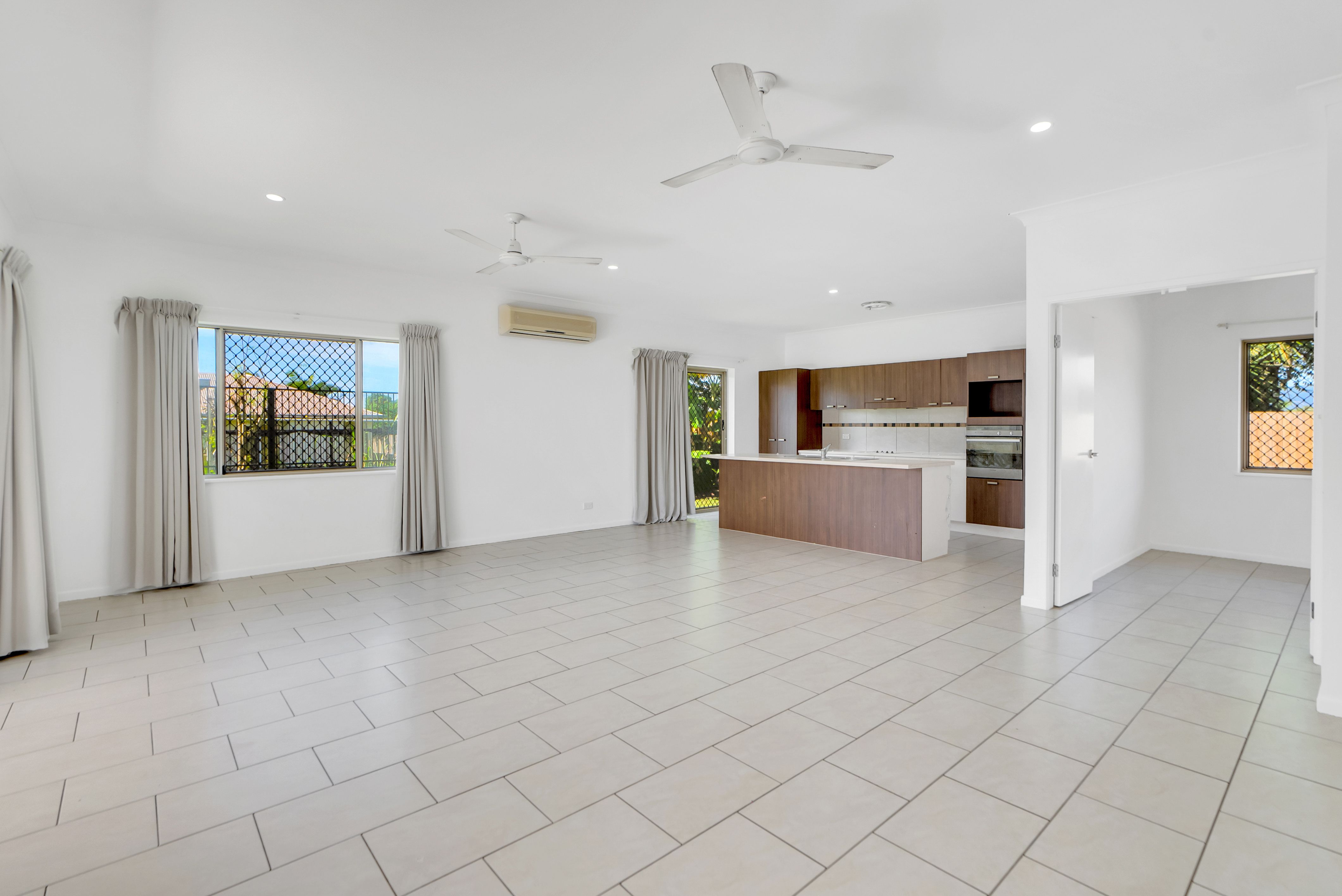 12 Kidman Street, White Rock, QLD 4868