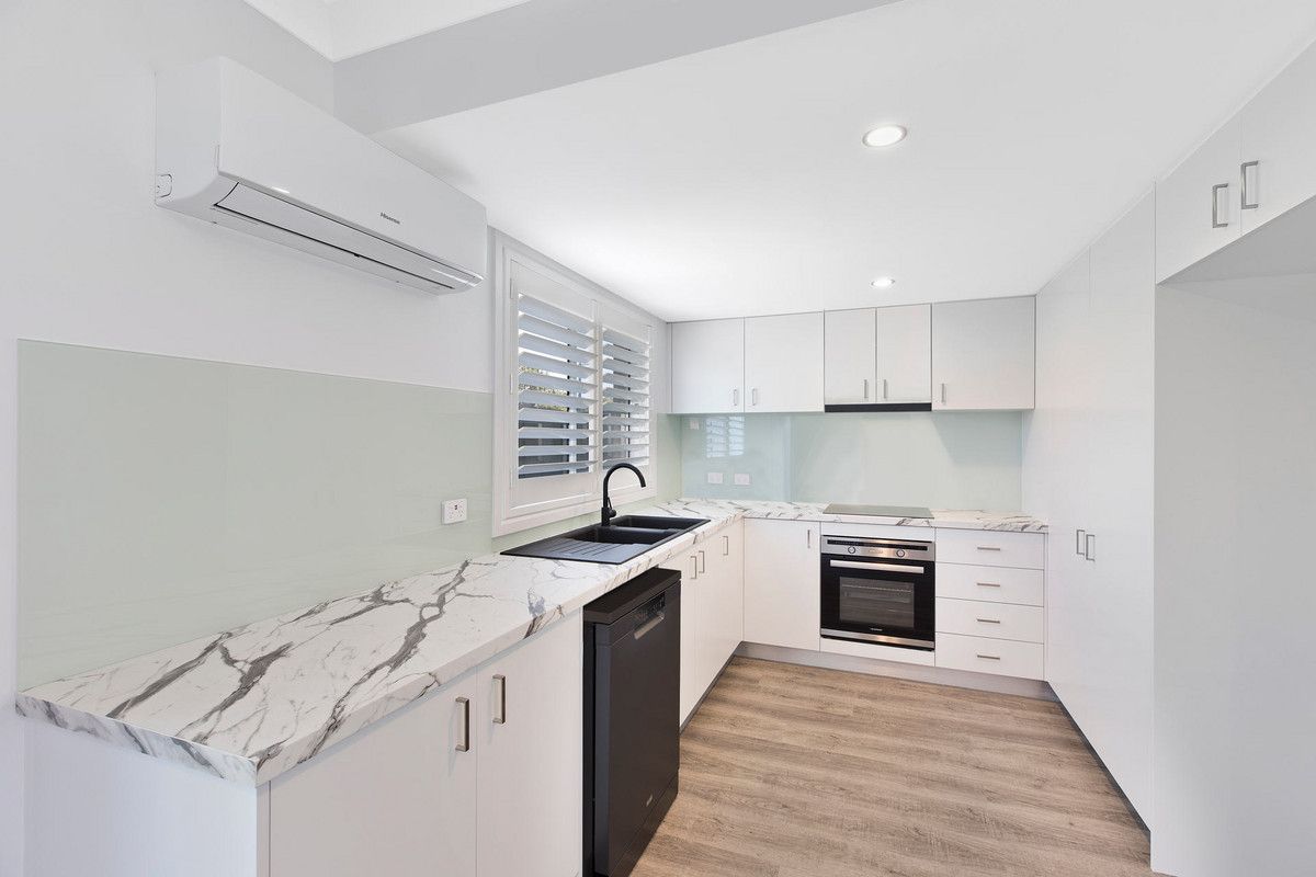 5 Faye Close, Bateau Bay, NSW 2261