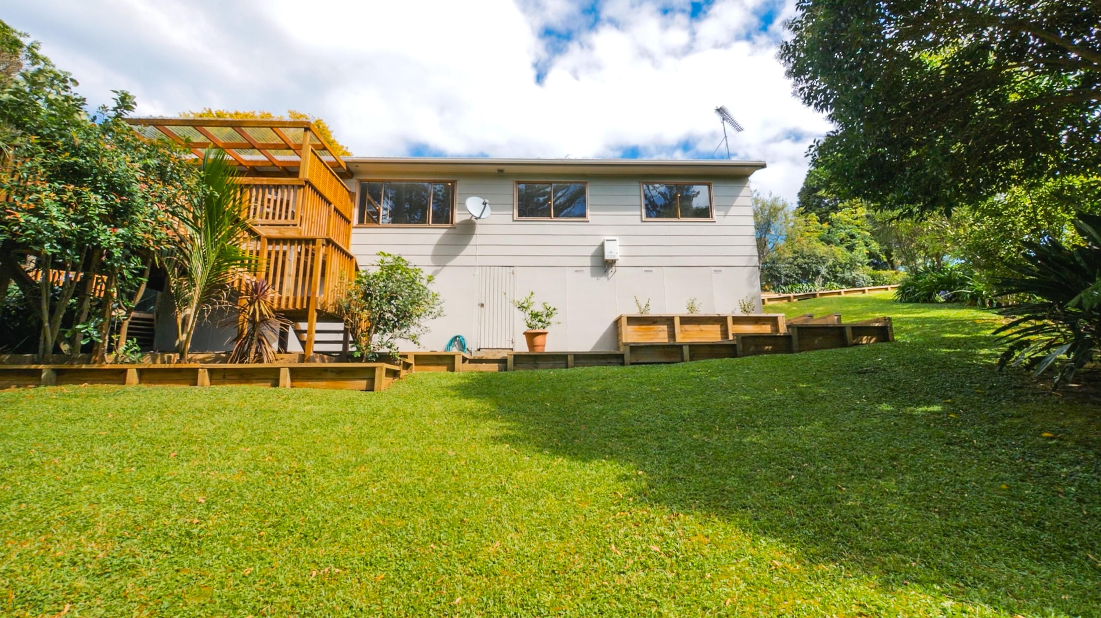 13 Oruamo Place, Beach Haven, North Shore City