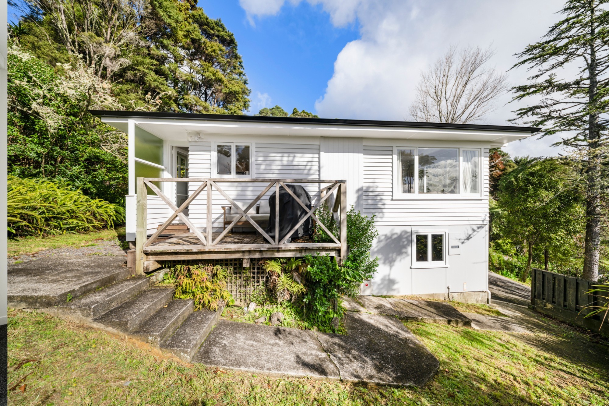 12 Daffodil, Titirangi, Waitakere City
