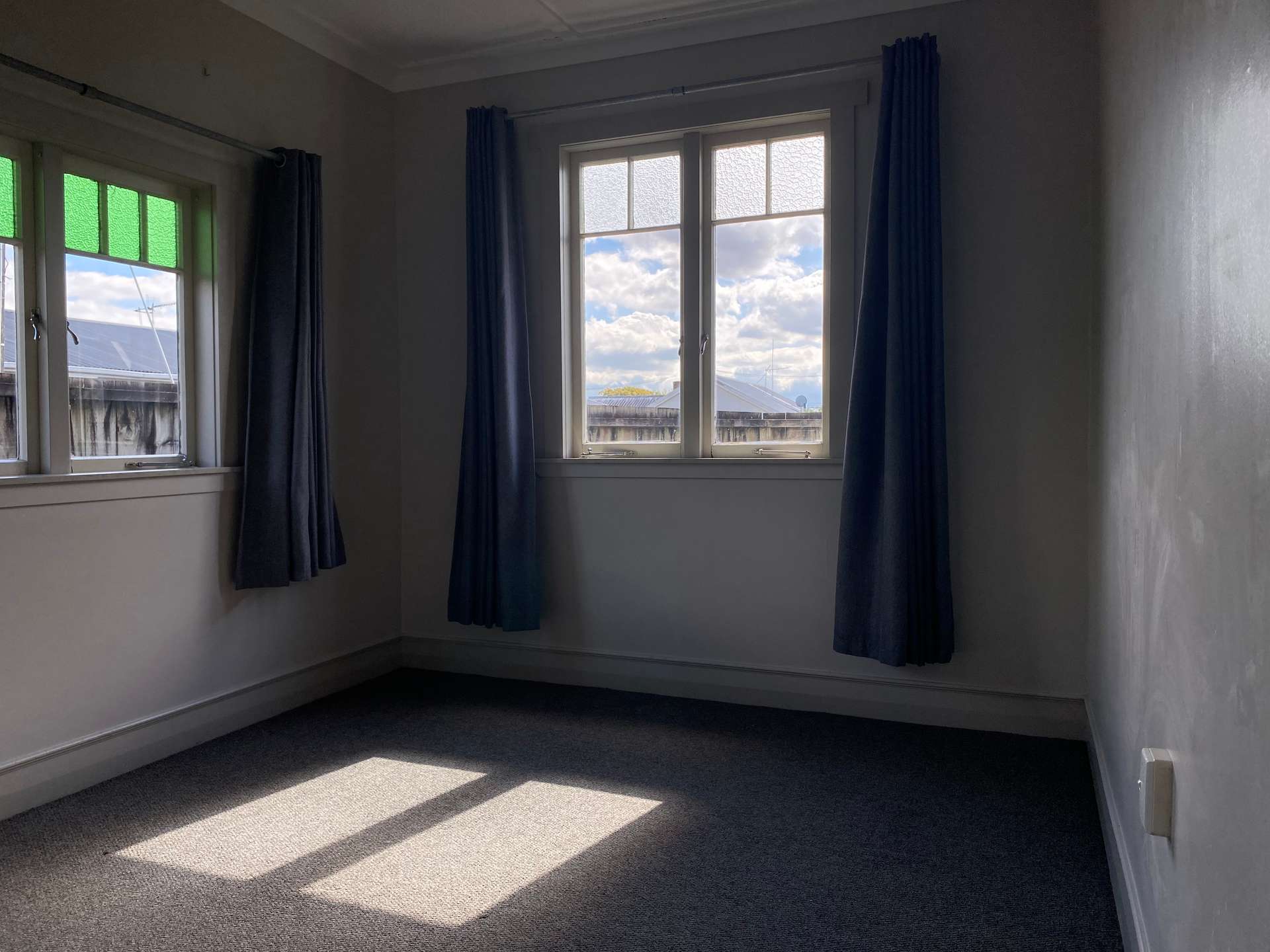 77 Albert Street photo 5