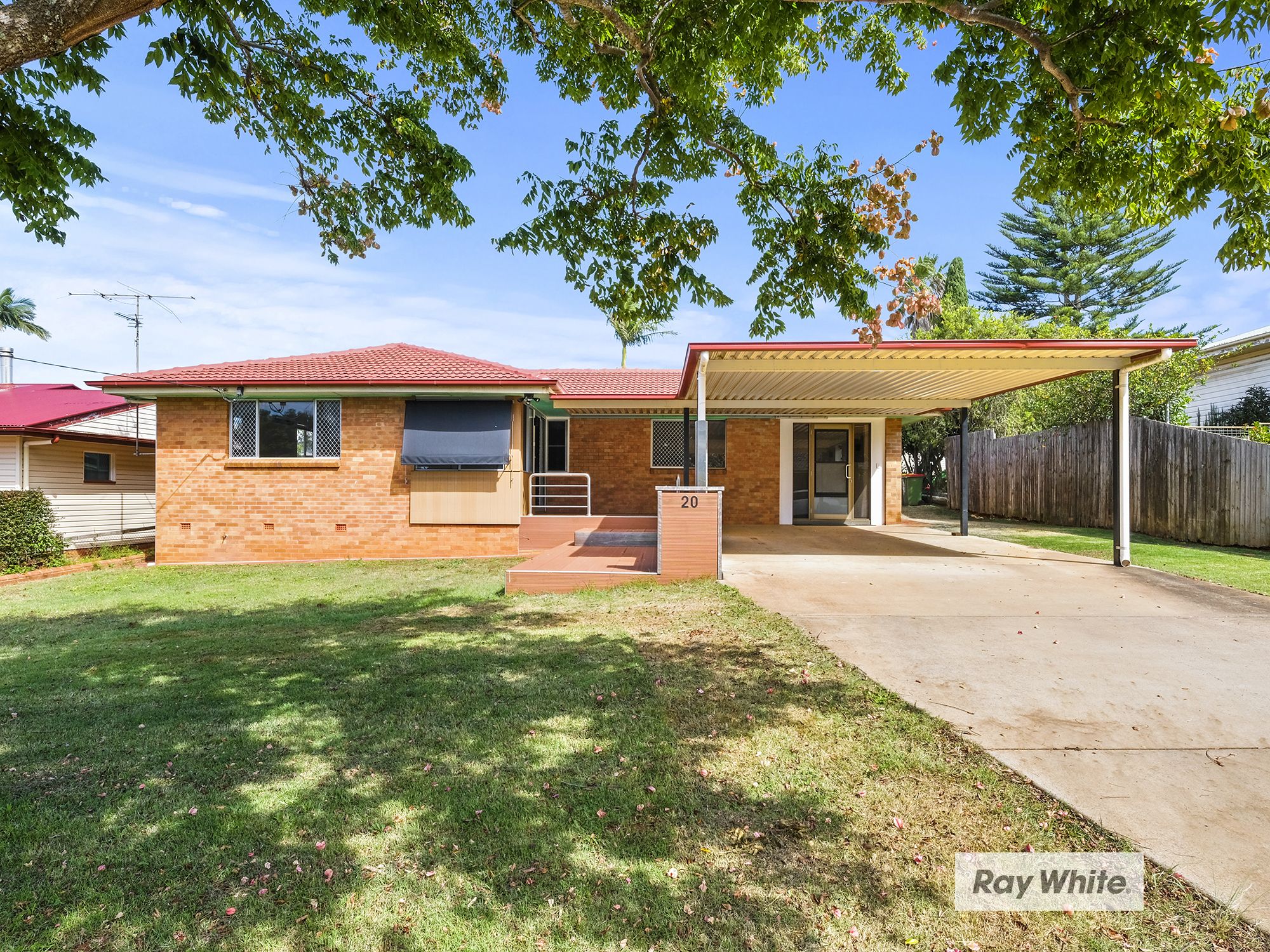 20 Hunter Street, Centenary Heights QLD 4350