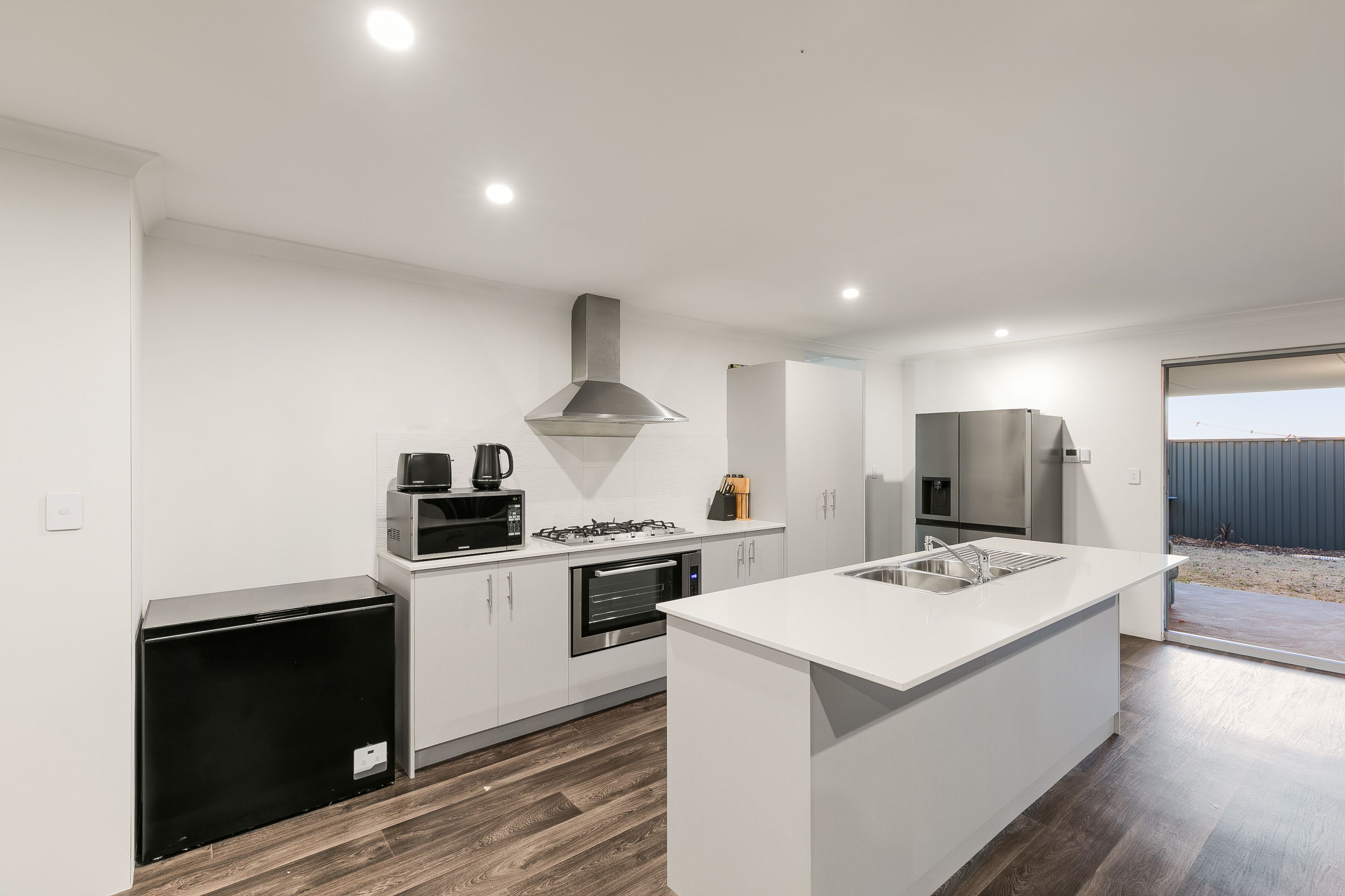 25 Andalusian Avenue — photo 4 of 16