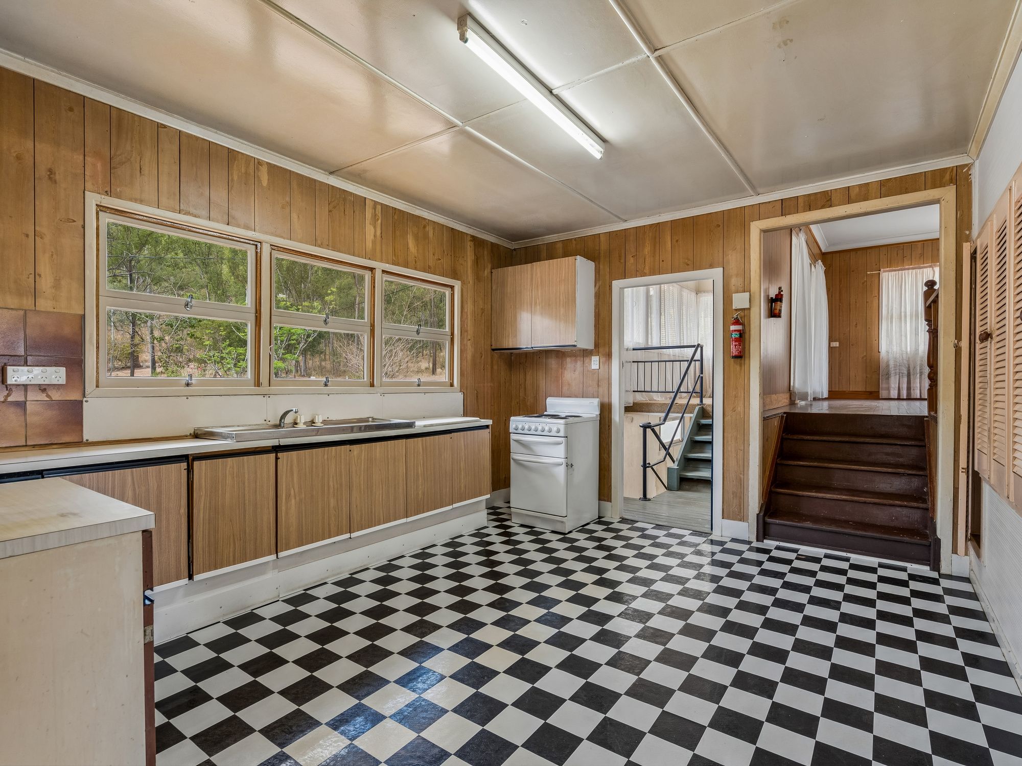13 East Street — photo 4 of 16