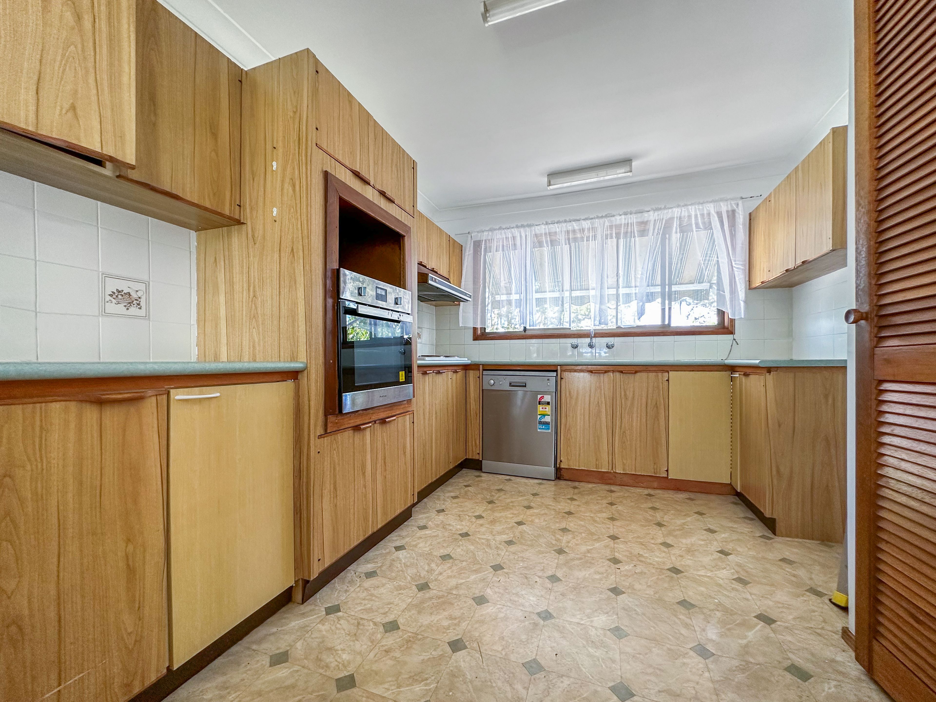 466 Tuggerawong Road, Tuggerawong, NSW 2259