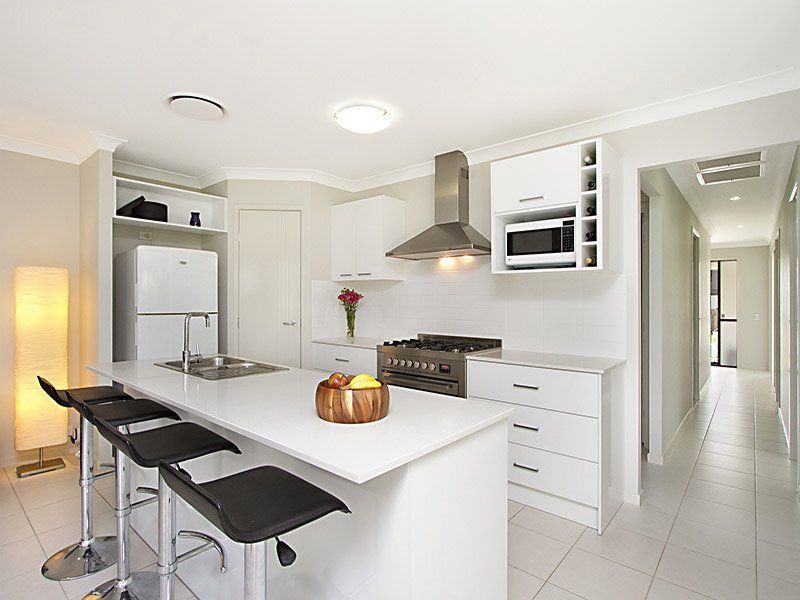 38 Livingstone Circuit, North Lakes, QLD 4509