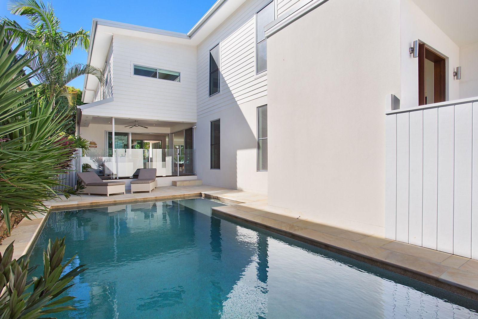 31 Tahiti Avenue, Palm Beach, QLD 4221