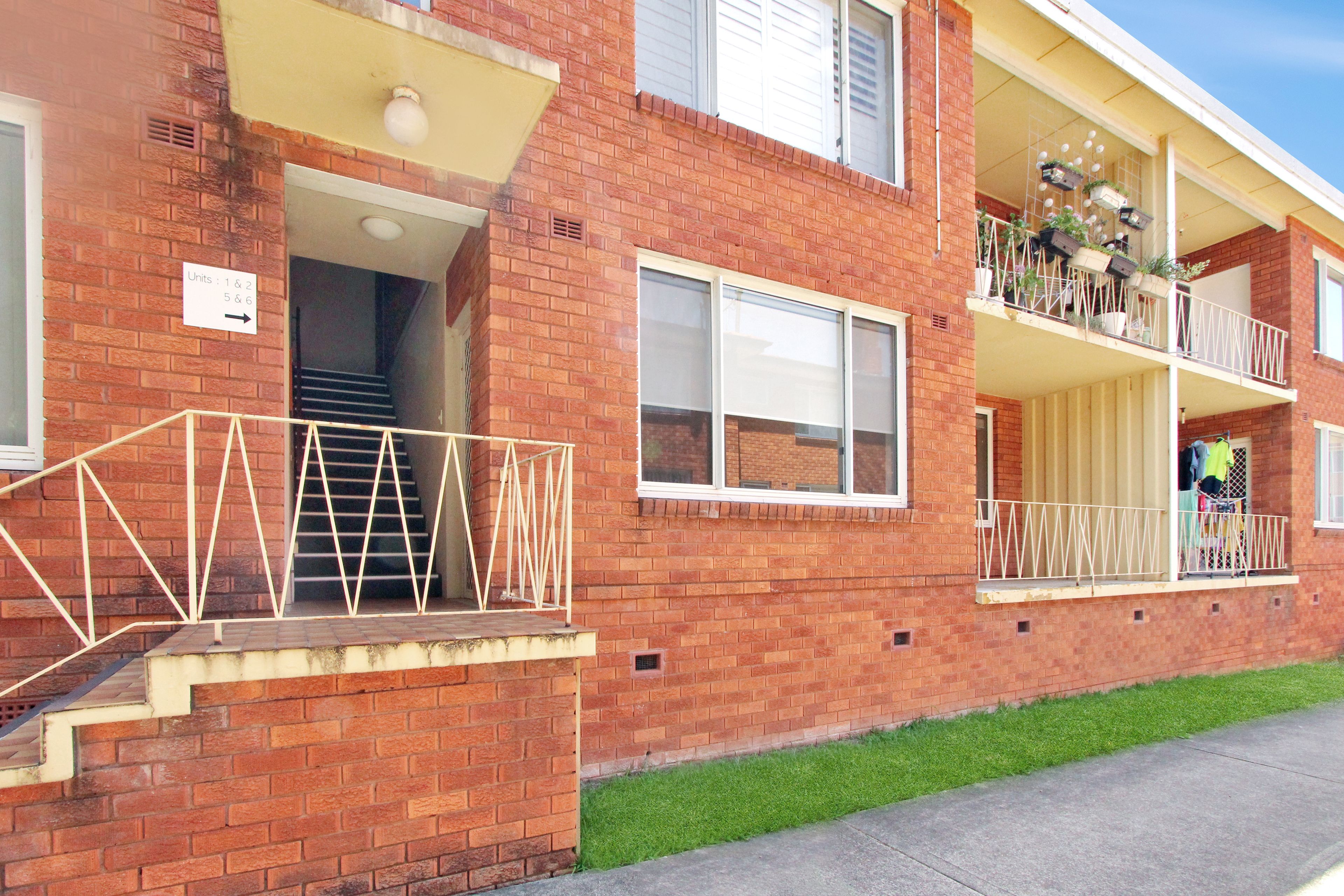 2/3 Curzon Street, Ryde, NSW 2112