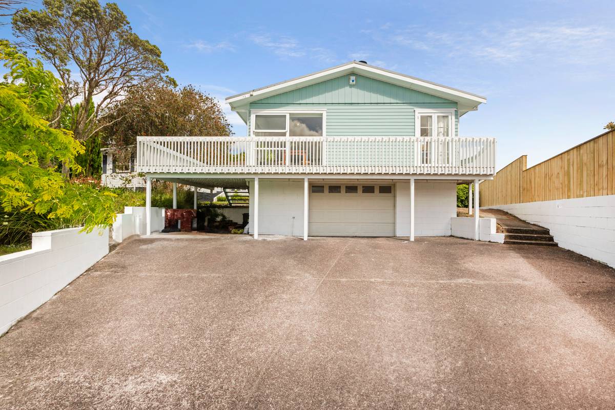 8 Hadfield Street, Beach Haven, North Shore City | Real Estate | Ray ...