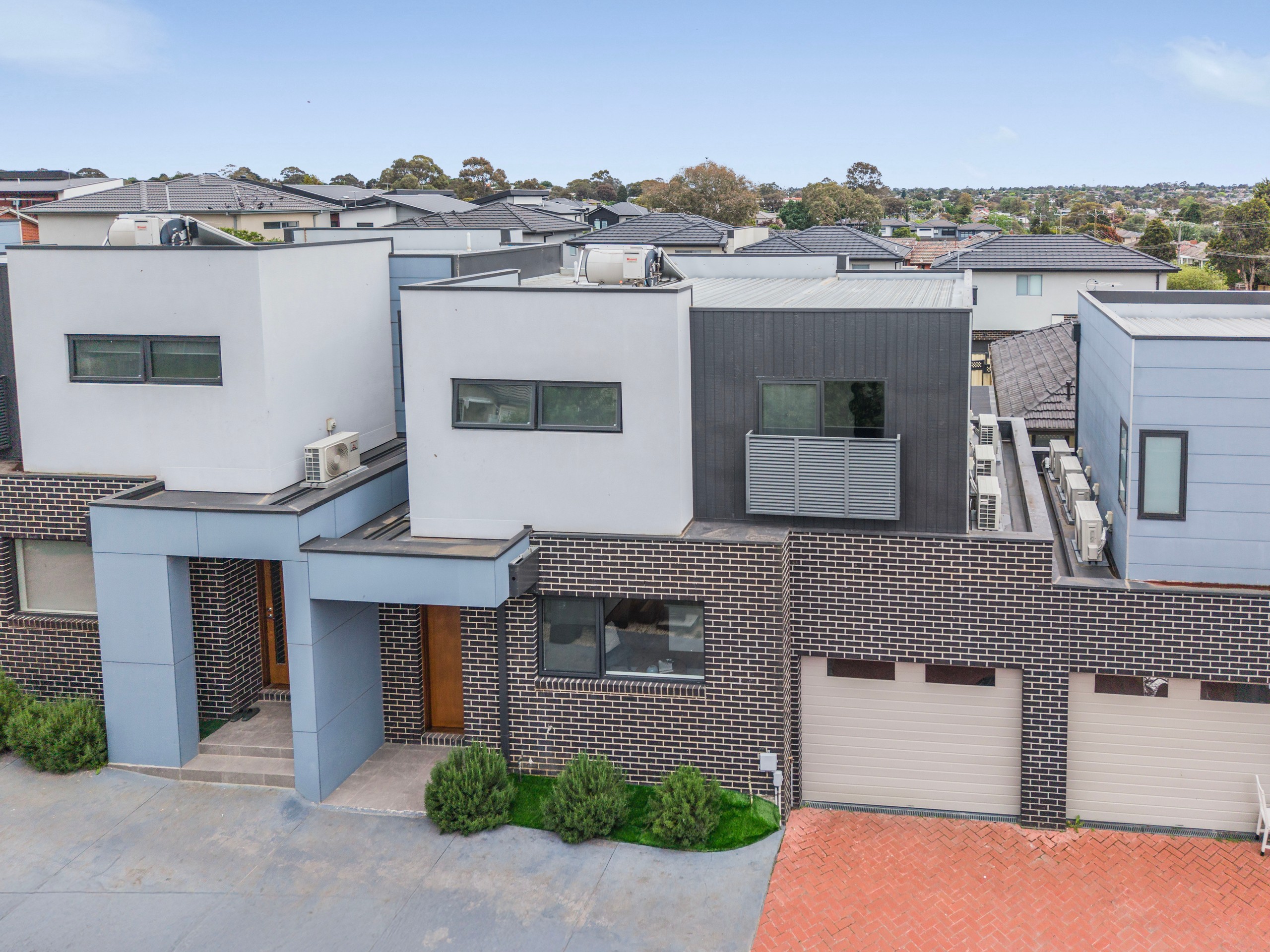 2/3 Loddon Avenue, Reservoir, VIC 3073