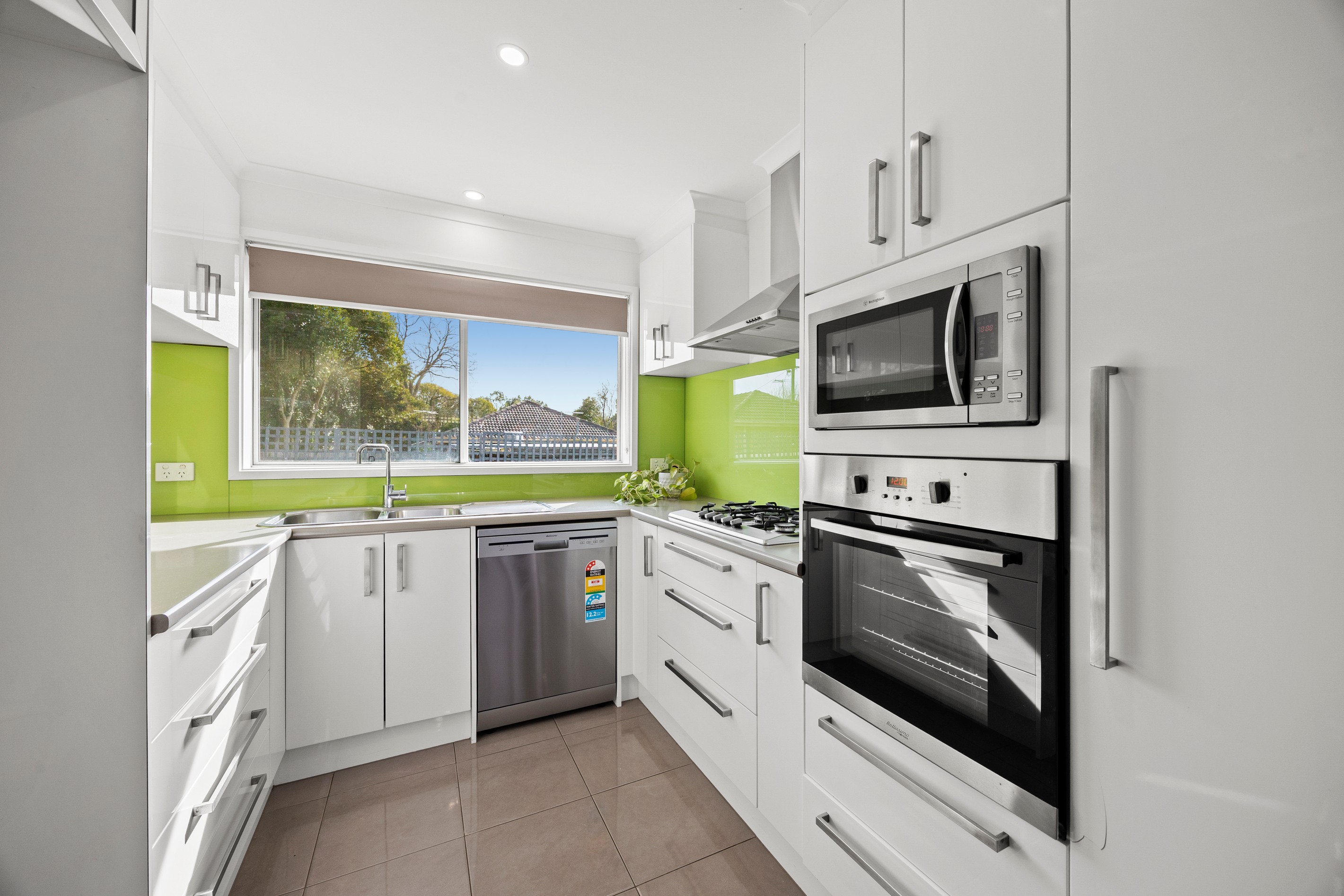 2/57 Mount Dandenong Road, Ringwood East, VIC 3135