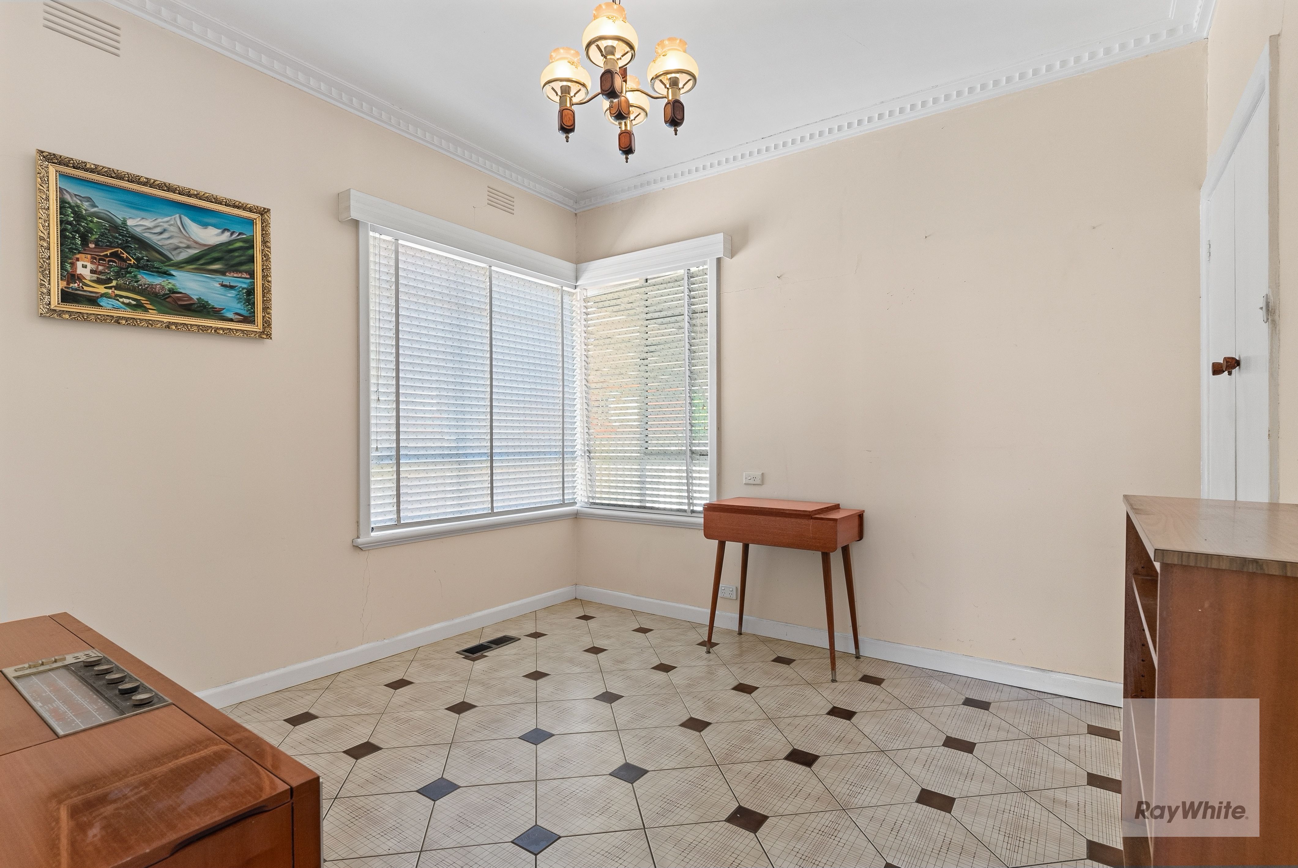 44 View Street — photo 13 of 24