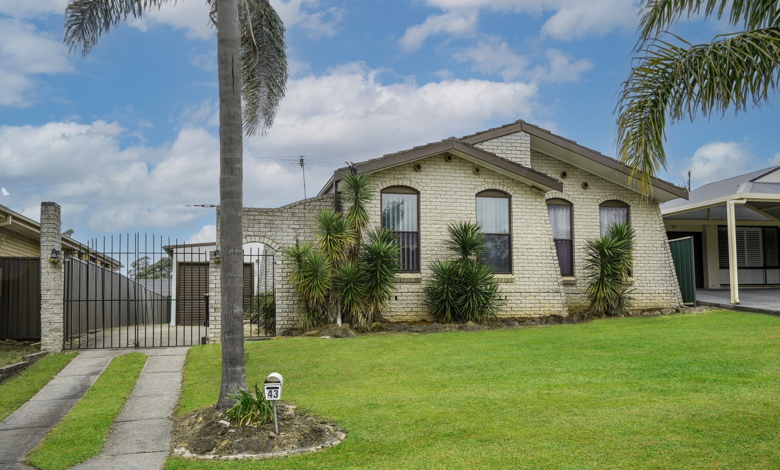 43 Merino Circuit, St Clair, NSW 2759