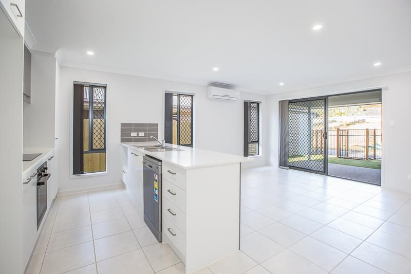 14 Moonstone Street, Pimpama, QLD 4209