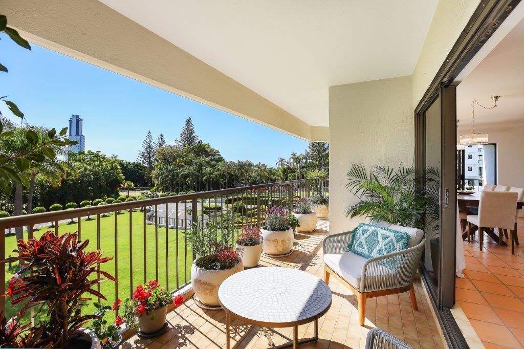 9/8 Admiralty Drive, Surfers Paradise, QLD 4217