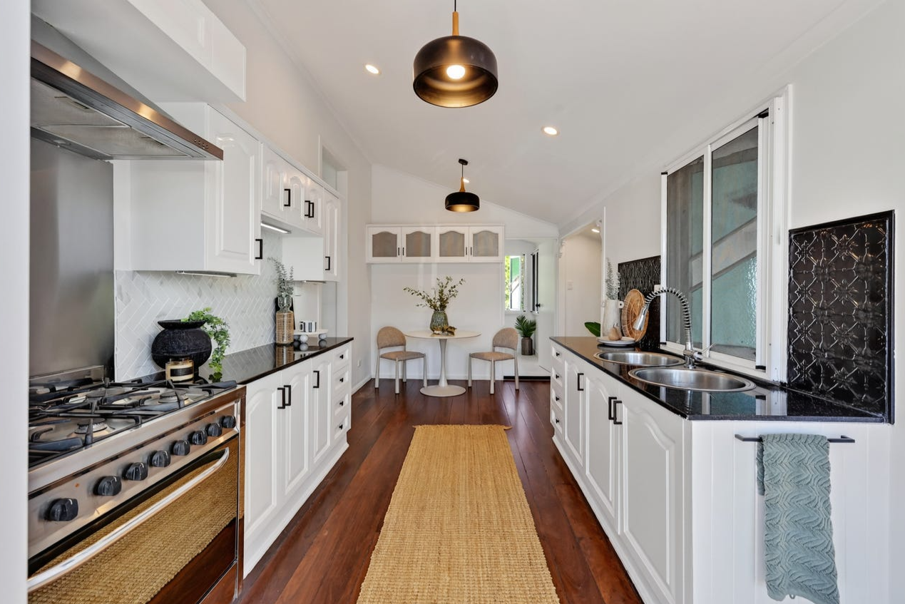 1/9a Anderson Street — photo 3 of 11