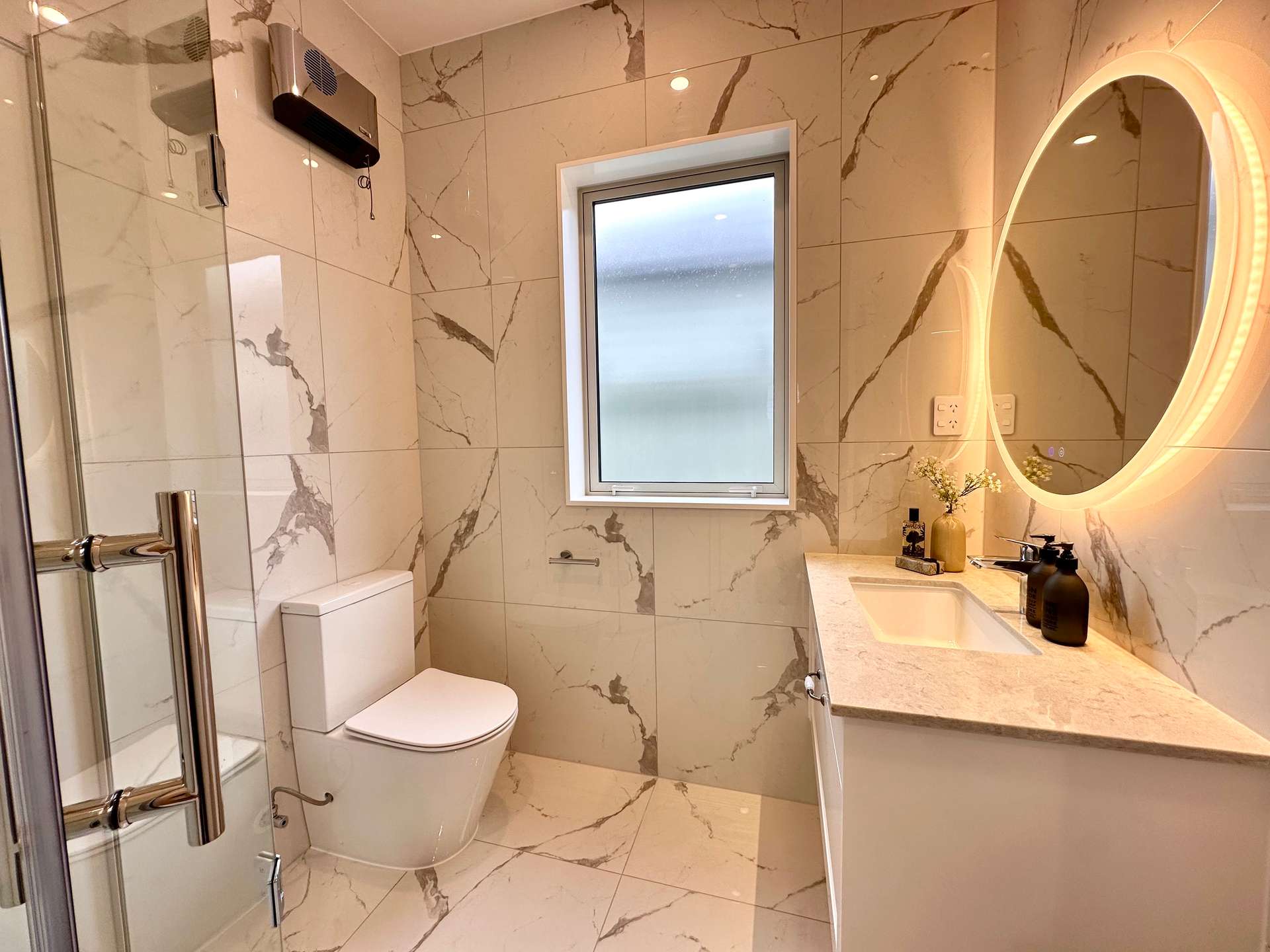 18 Tipu Crescent photo 10