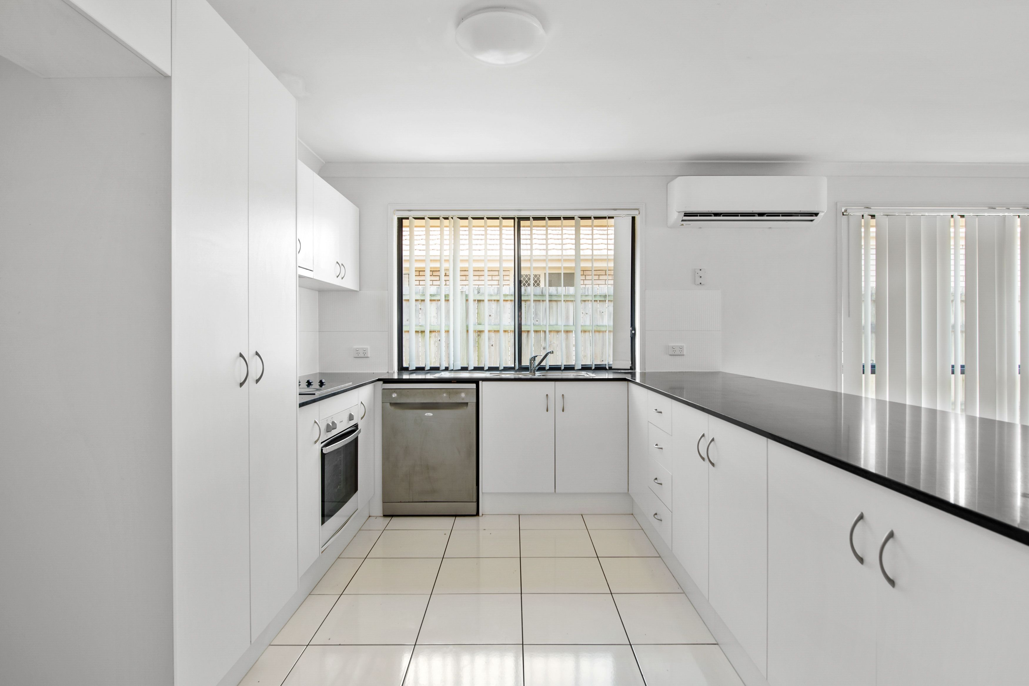 34 Hubner Drive, Rothwell, QLD 4022