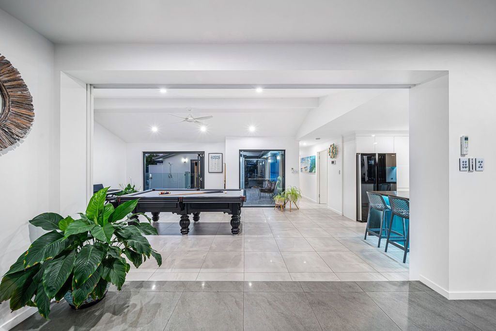 15 Coorumbong Close — photo 10 of 28