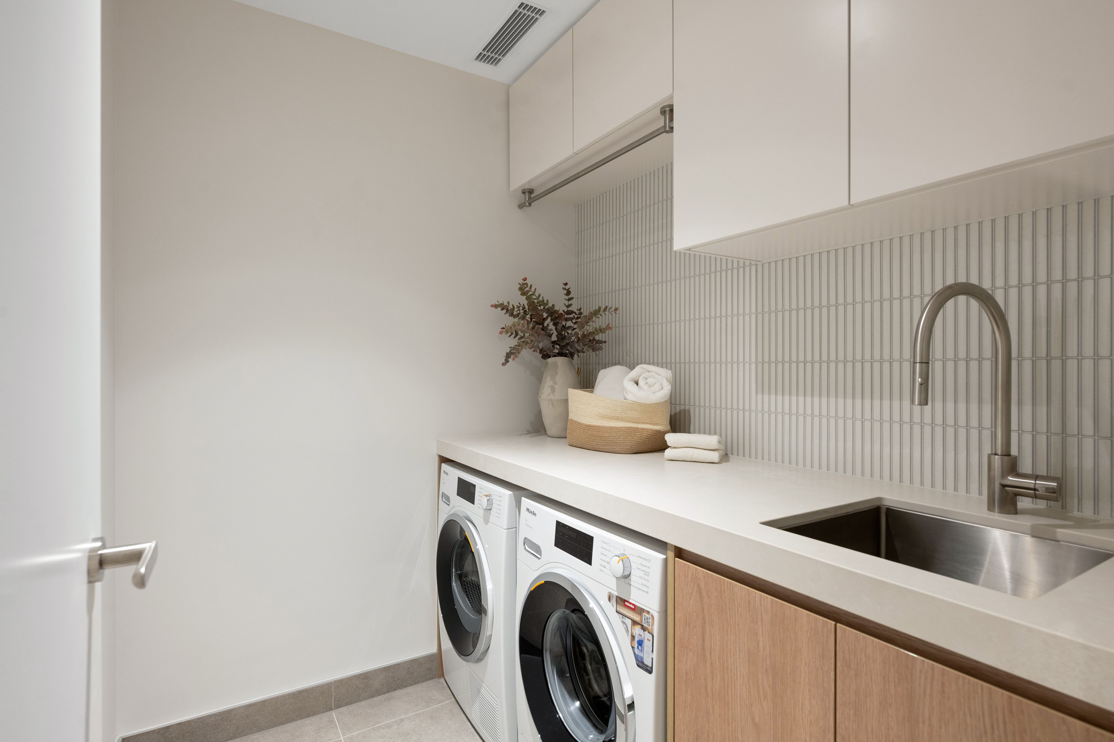 203/131 Holt Avenue — photo 14 of 14